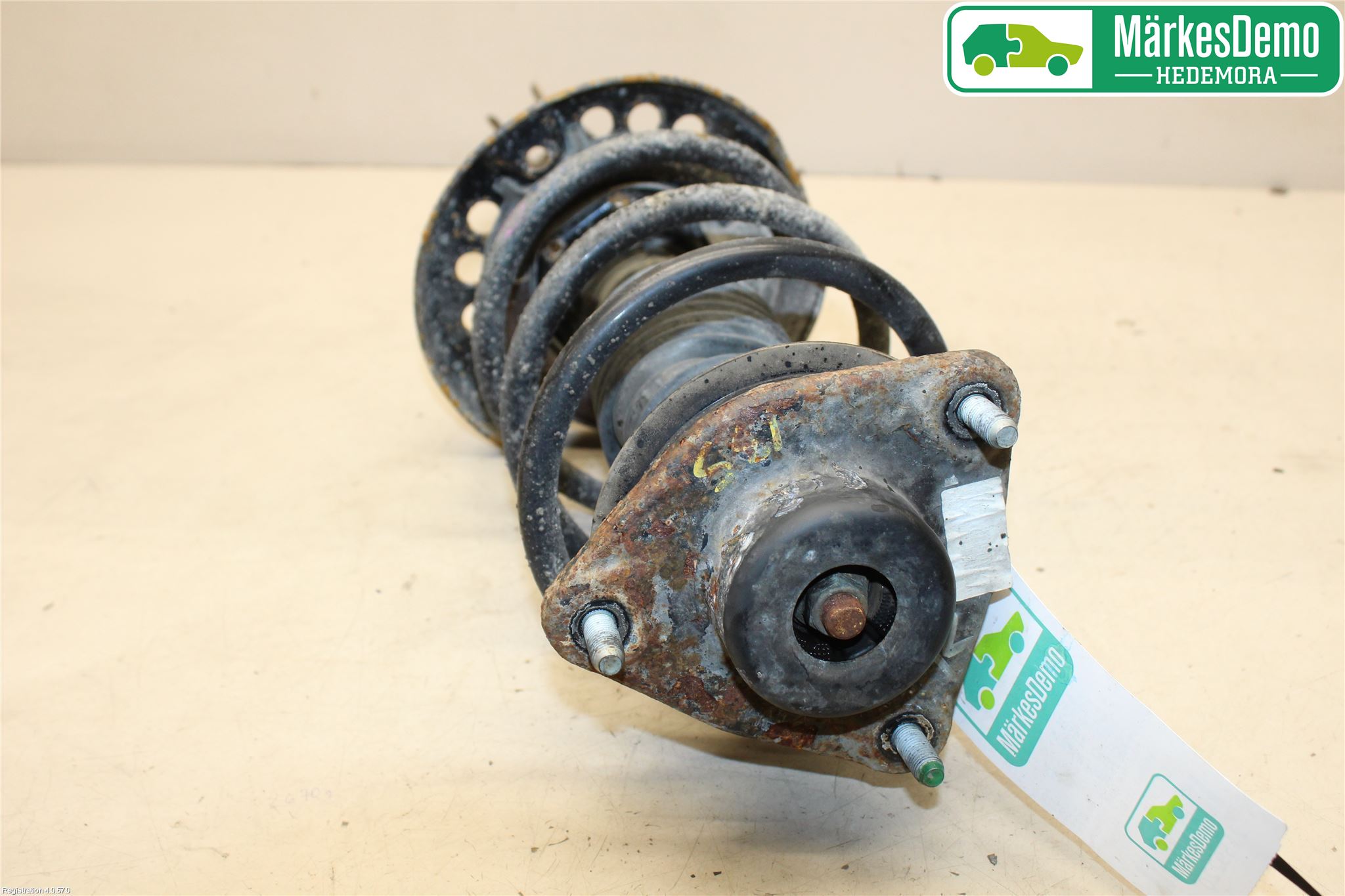 Hyundai i40 08-15 Fjäderben Fram Höger