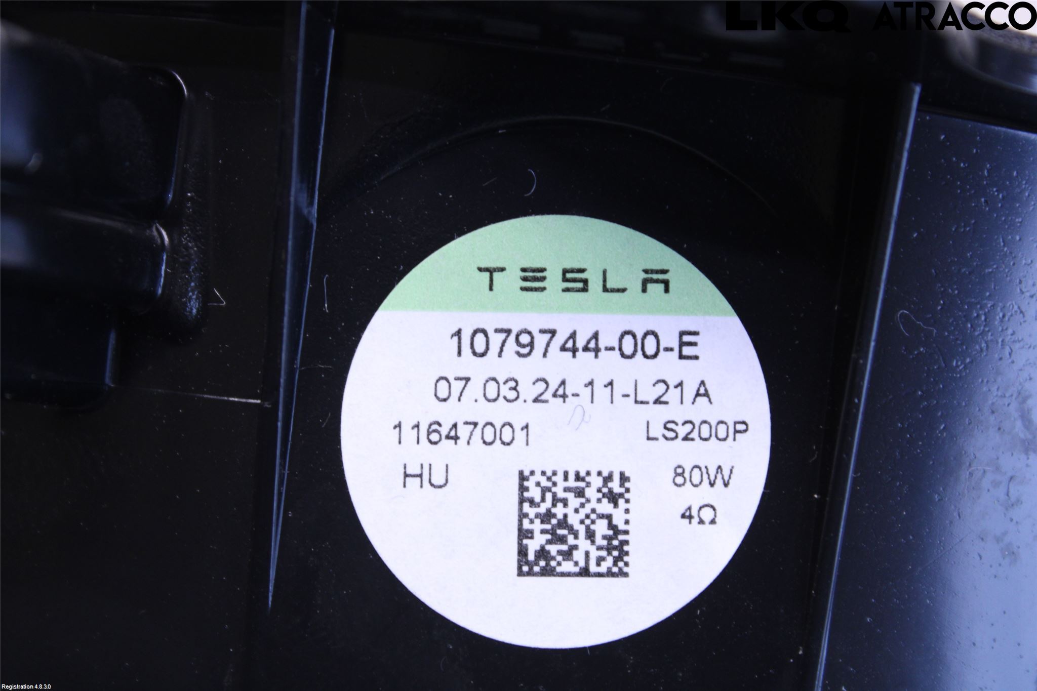 Tesla MODEL Y 21- Högtalare