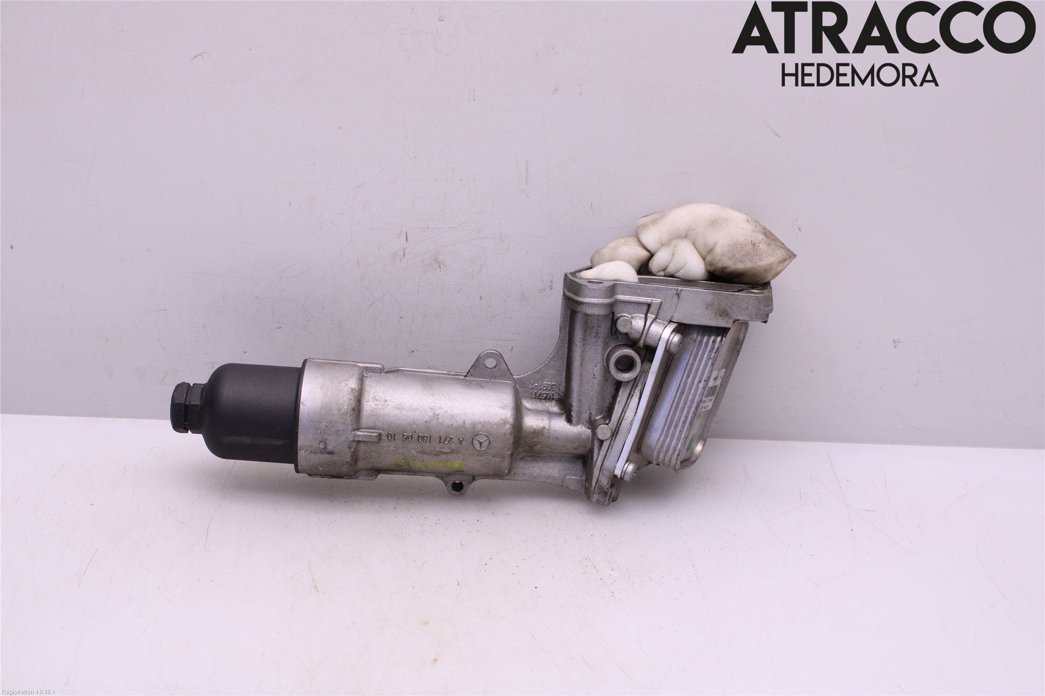 Mercedes-Benz MB C (203) 00-07 Oljefilterhållare