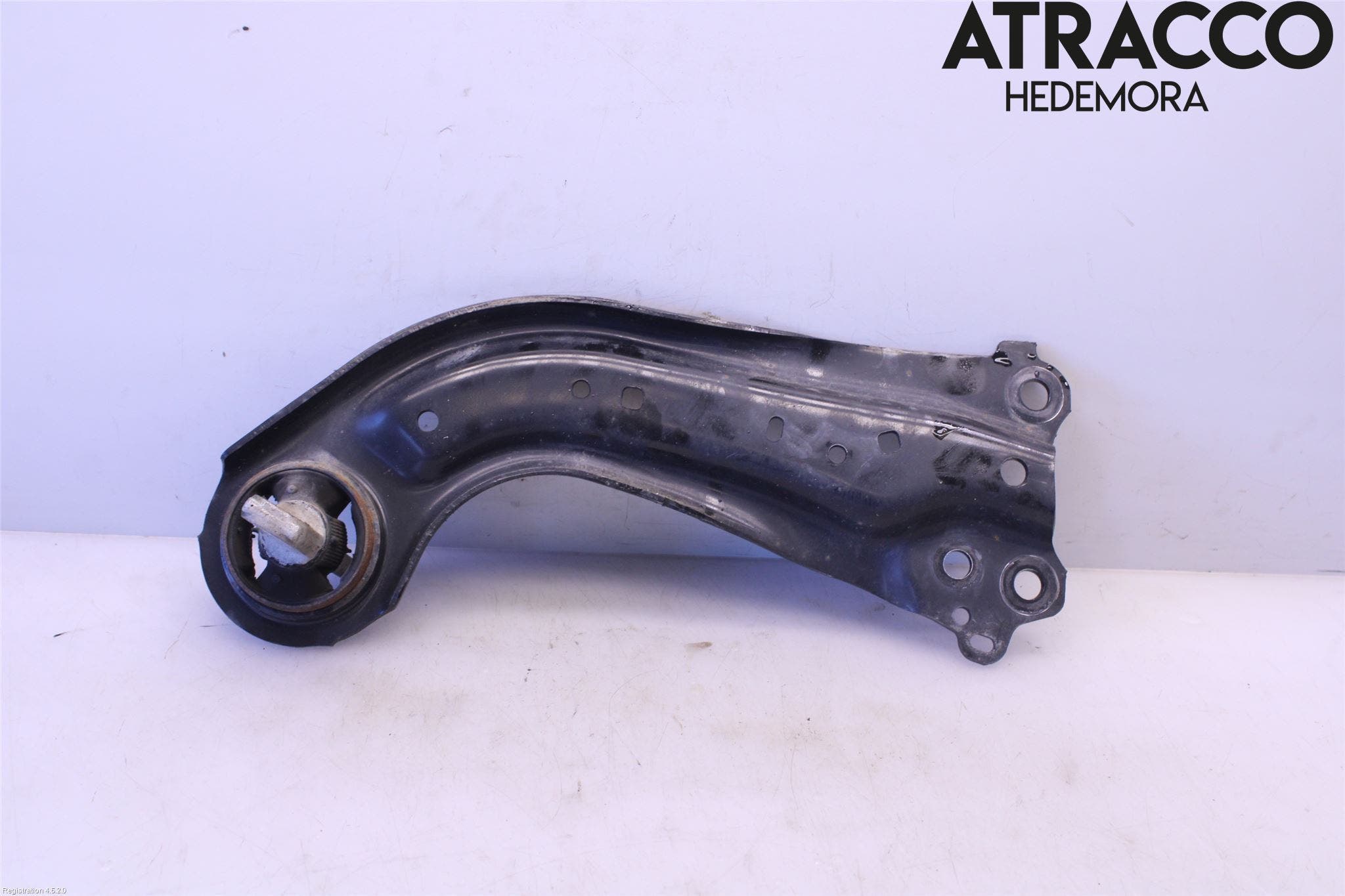 Toyota RAV4 19- Bärarm Bak Vänster