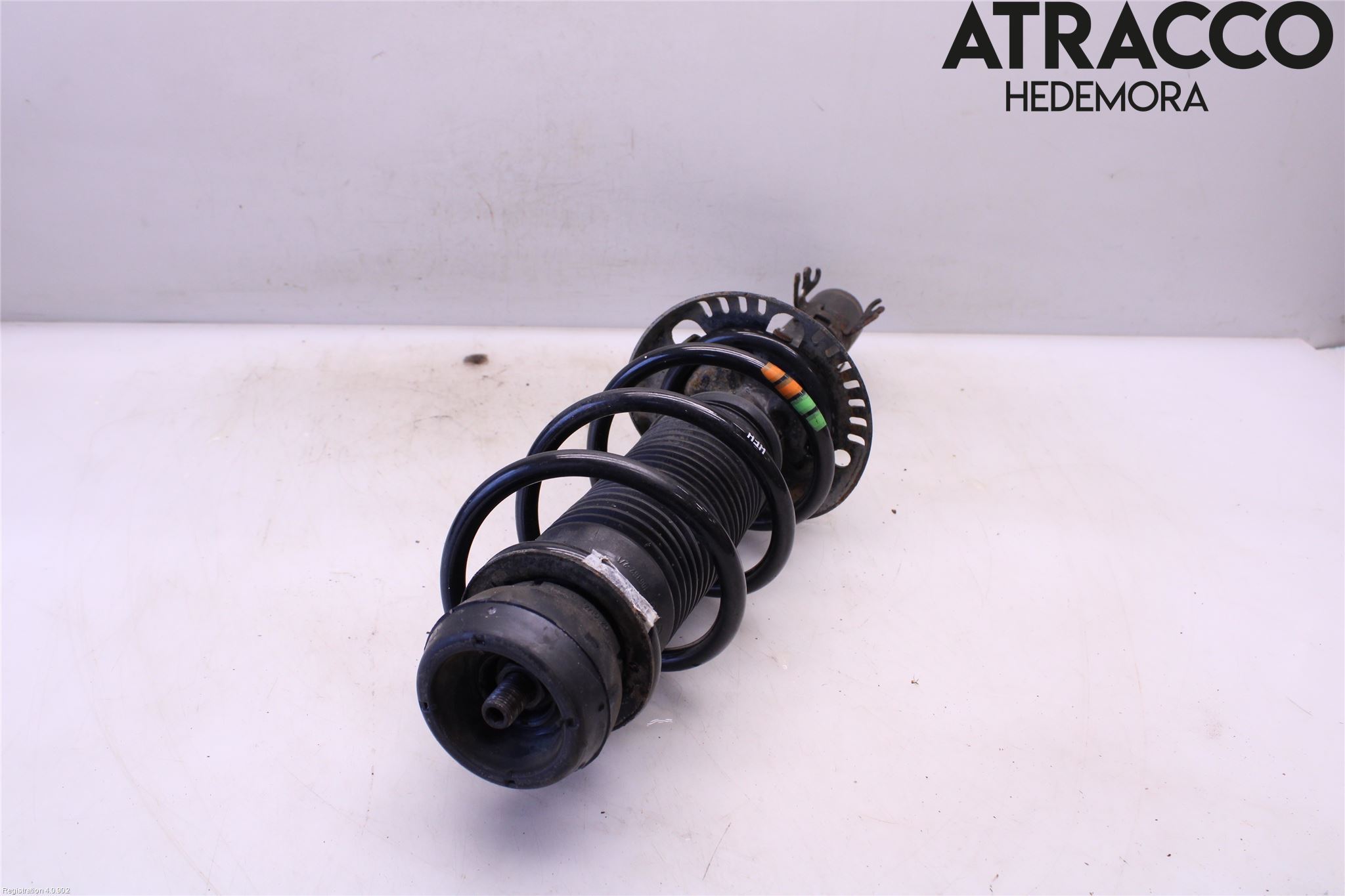 Audi A1/S1 11-18 Fjäderben Fram Vänster