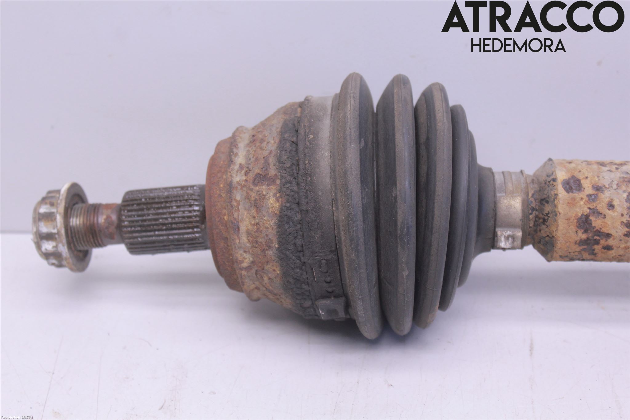Volkswagen VW BEETLE 98-10 Drivaxel Fram Höger