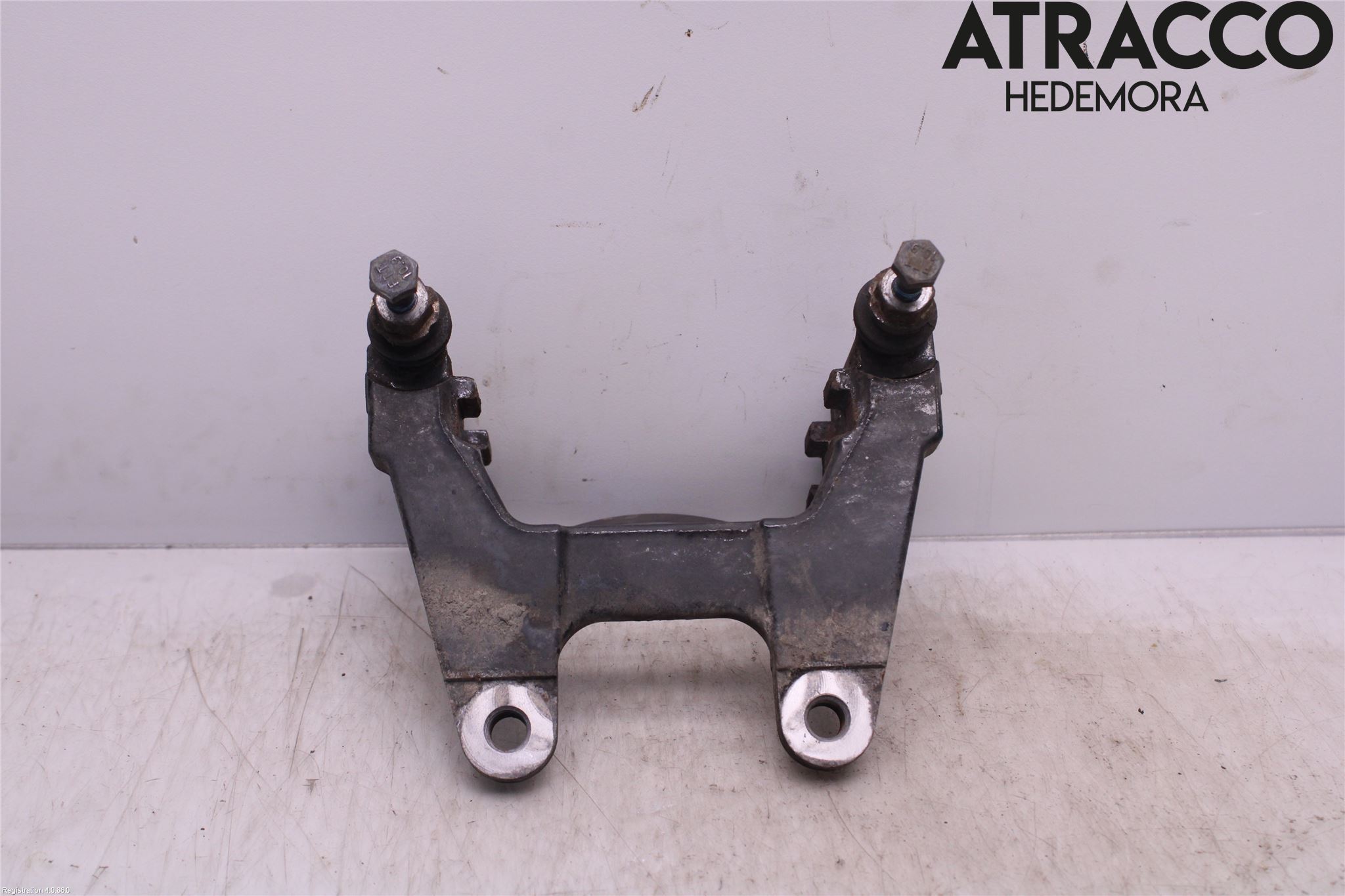 Audi A6/S6     05-11 Bromsokshållare