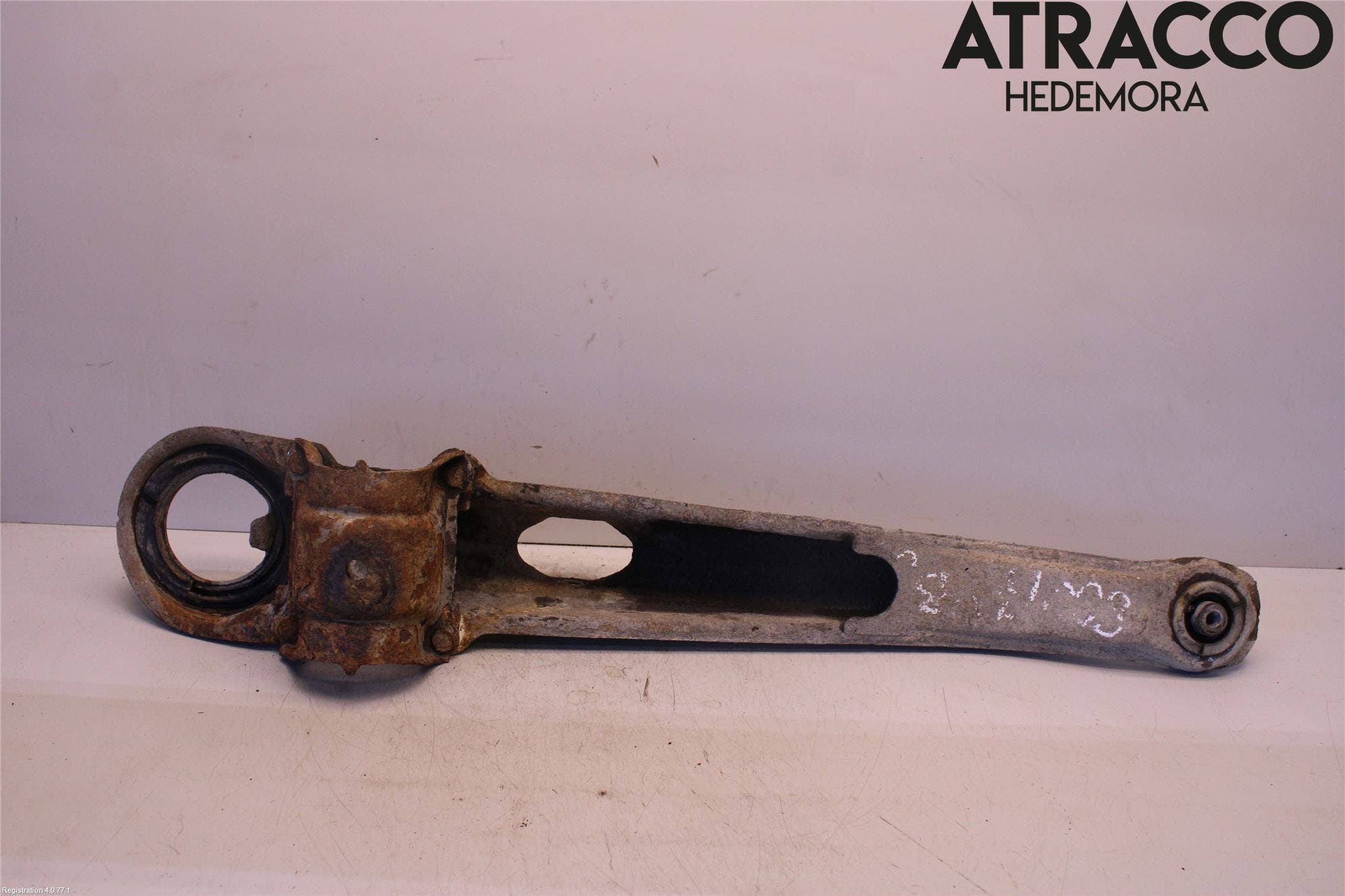 Volvo 940 91-98 Bärarm Bak Vänster