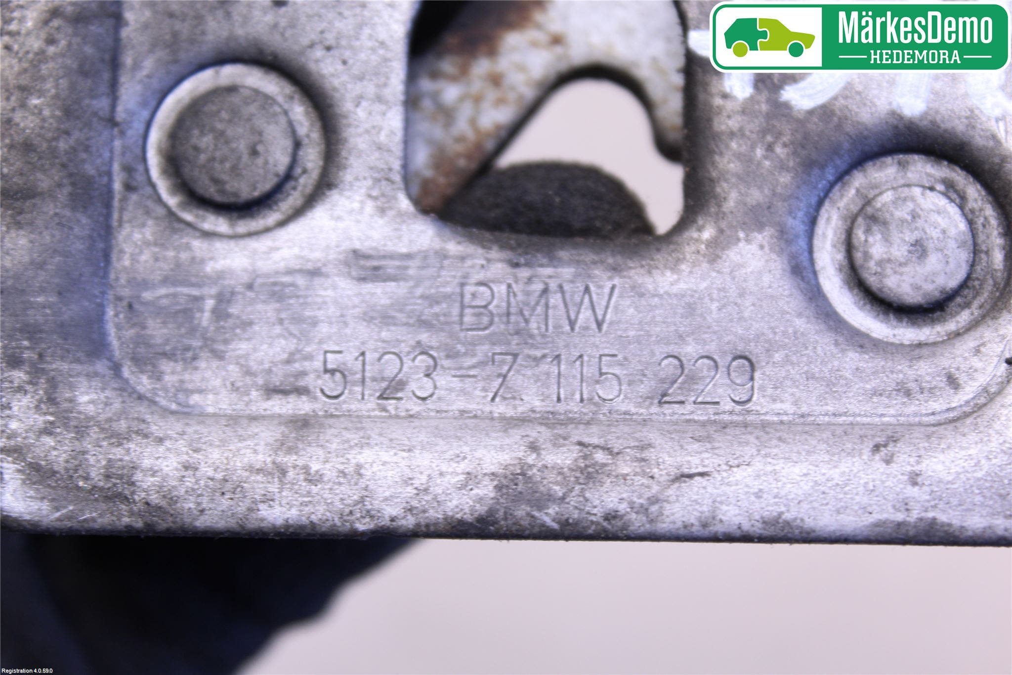 BMW 3 E90/91 SED/TOU 05-12 Huvlås