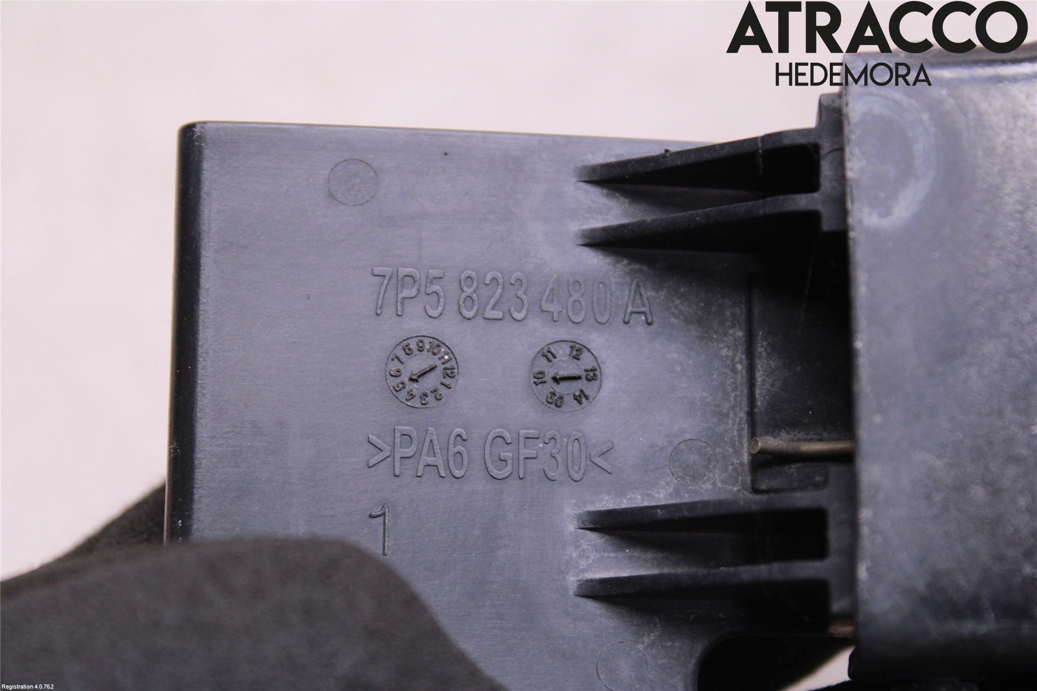 Porsche CAYENNE 03- Huvlås