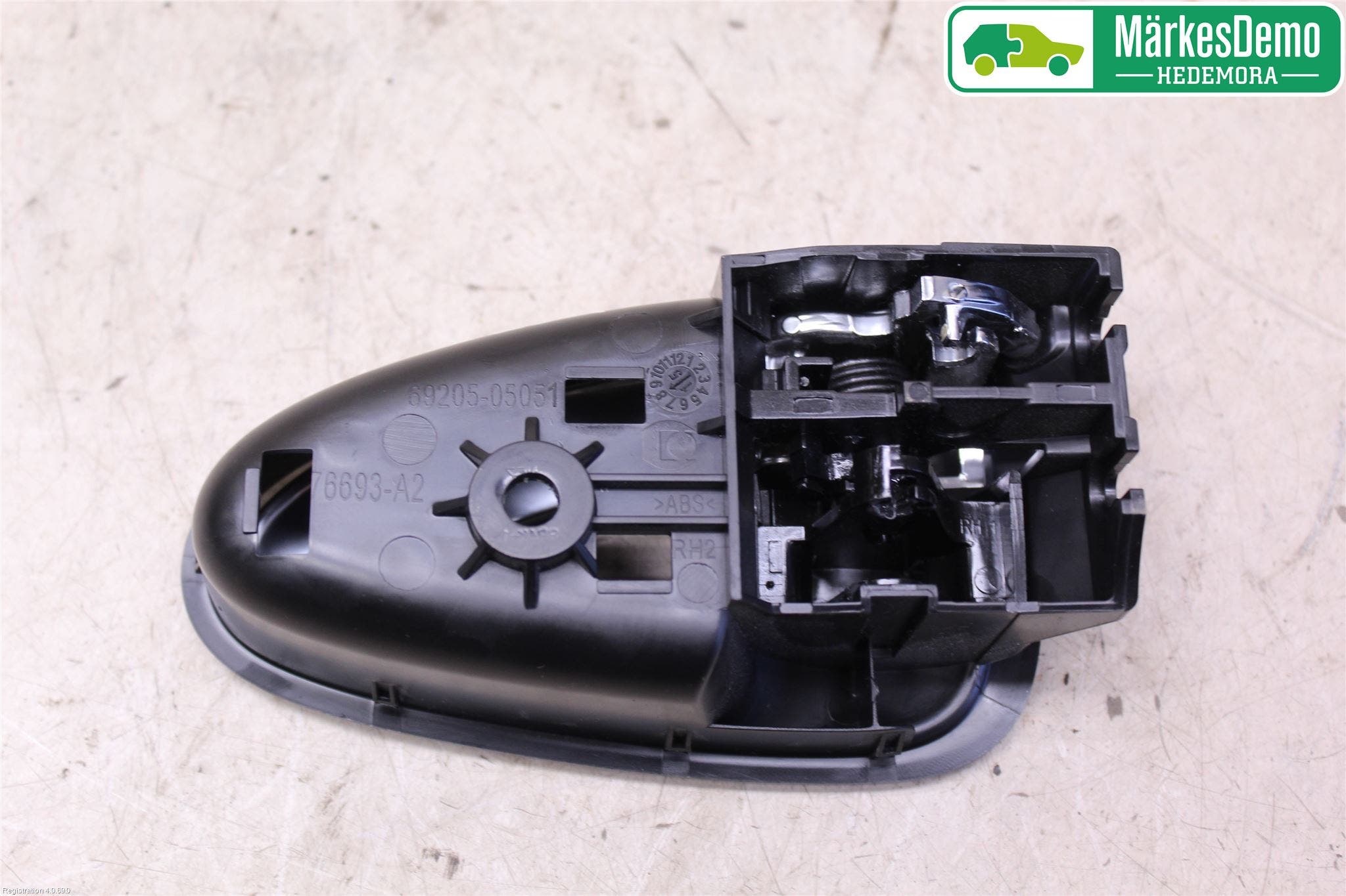 Toyota AVENSIS 16-18 Dörrhandtag Inre Hö