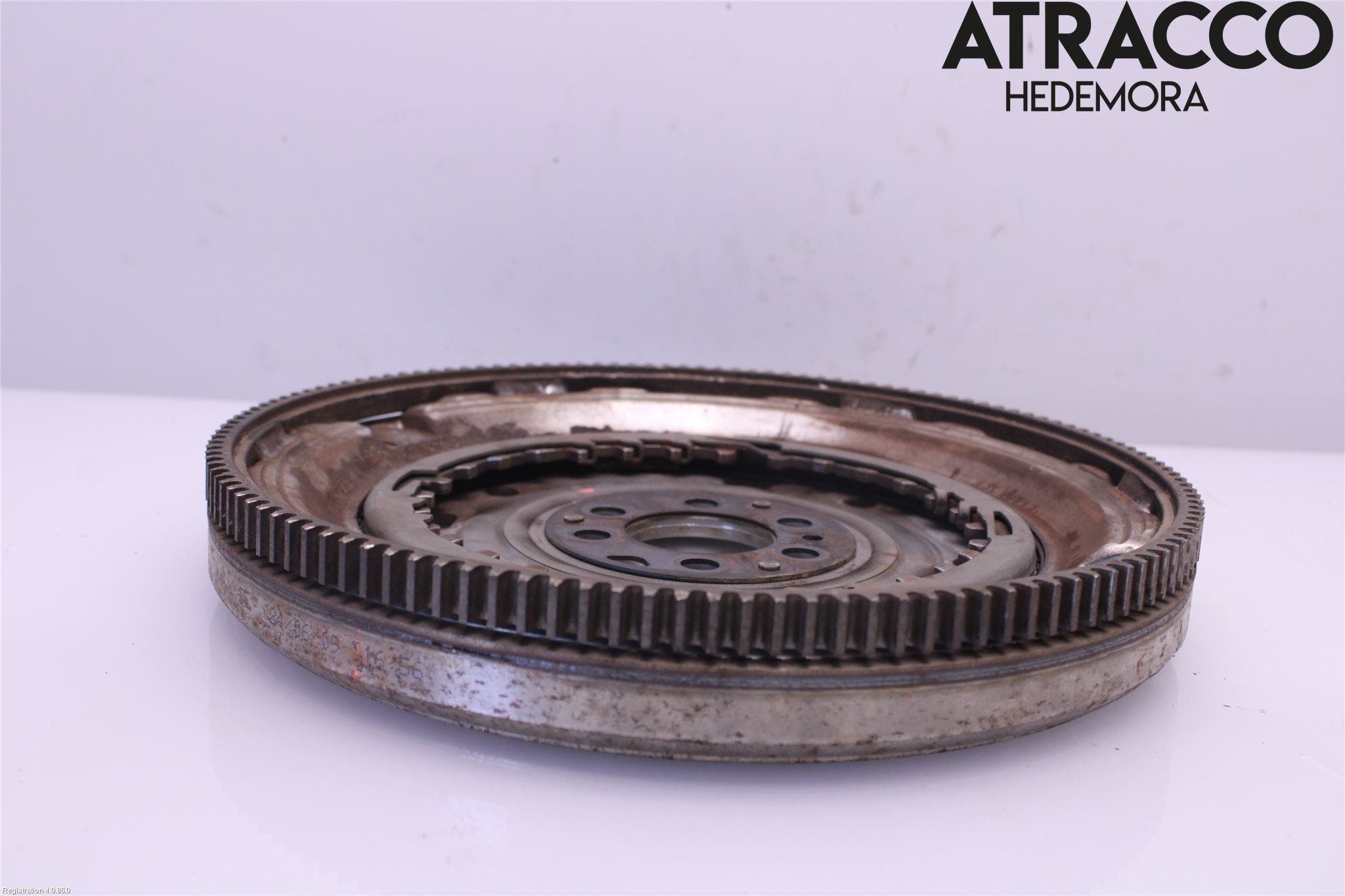 Volkswagen VW PASSAT 05-11 Svänghjul Aut