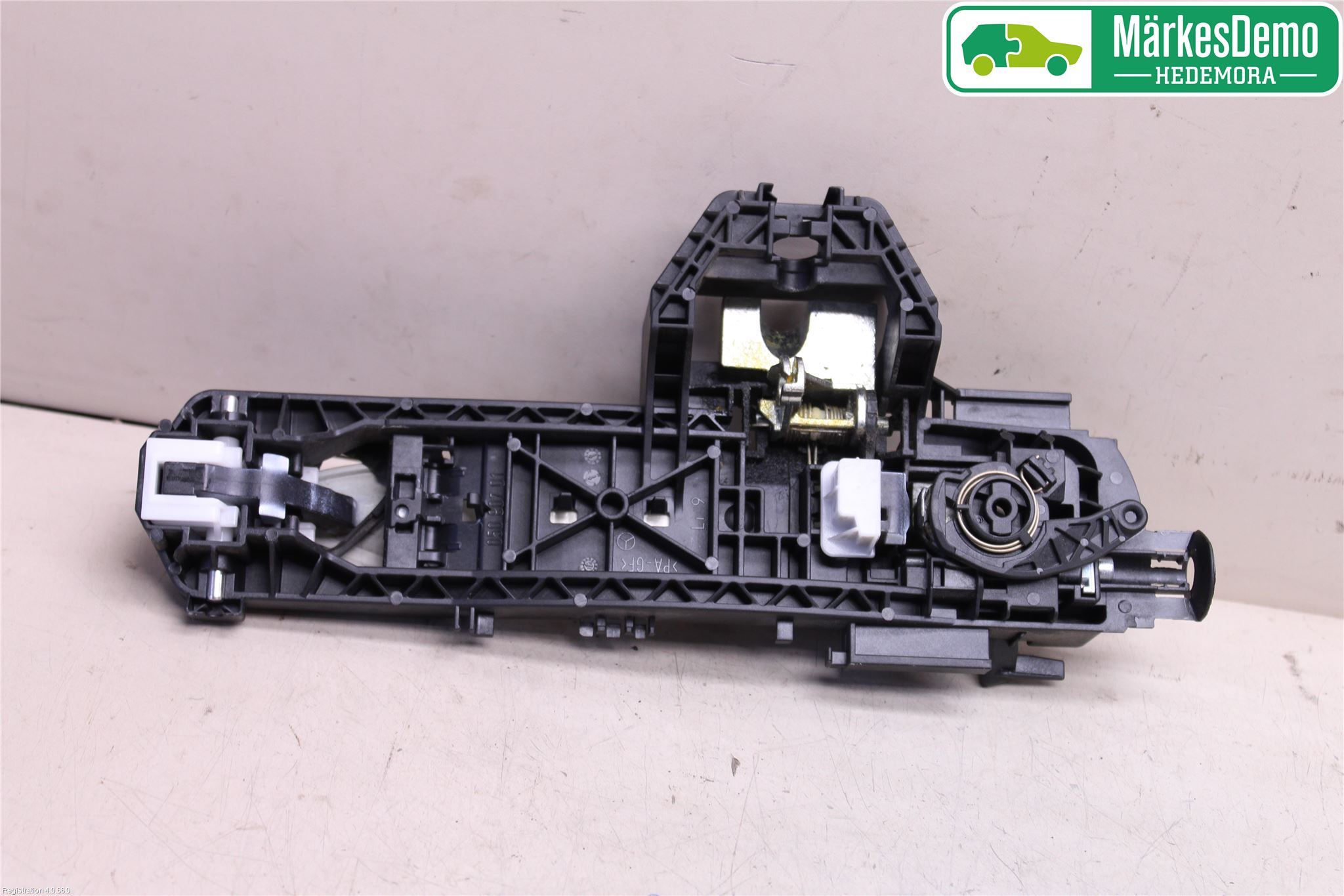 Mercedes-Benz MB GLA-KLASS (X156) 13-20 Dörrhandtag Yttre Vä