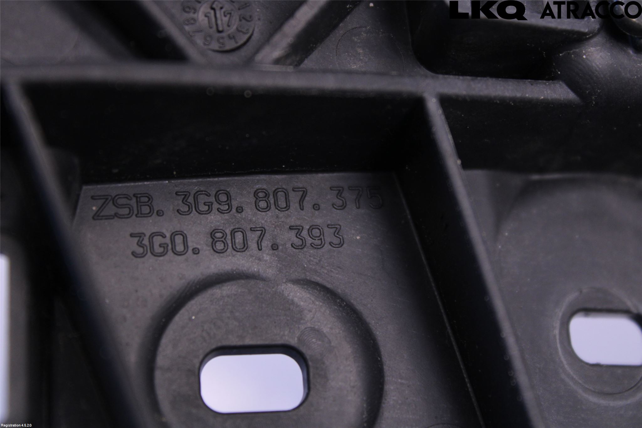 Volkswagen VW PASSAT 15-19 Stötfångarfäste Bak Vä