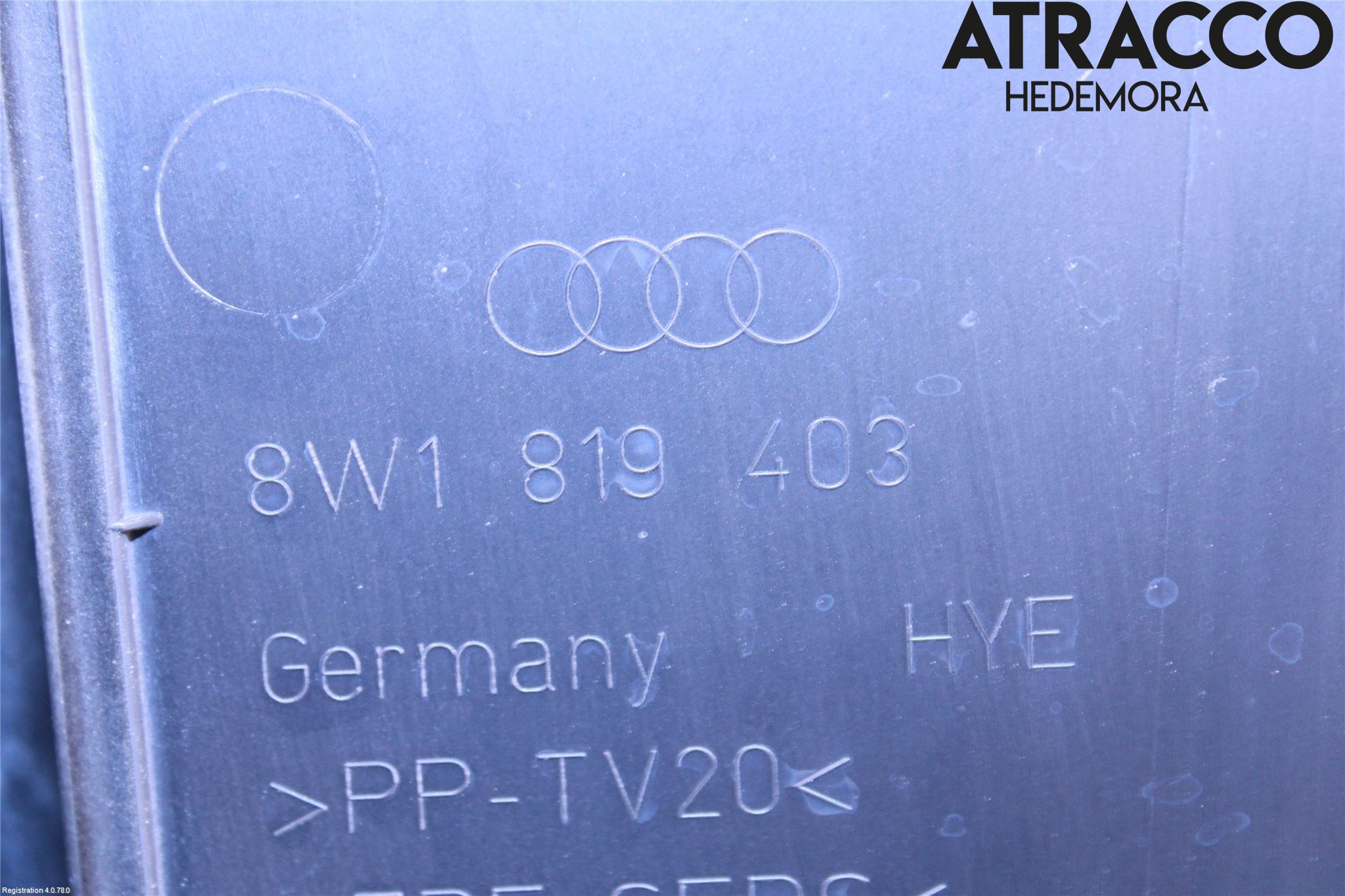 Audi A4/S4 B9 16-19 Torpedplåt-Torpedplast