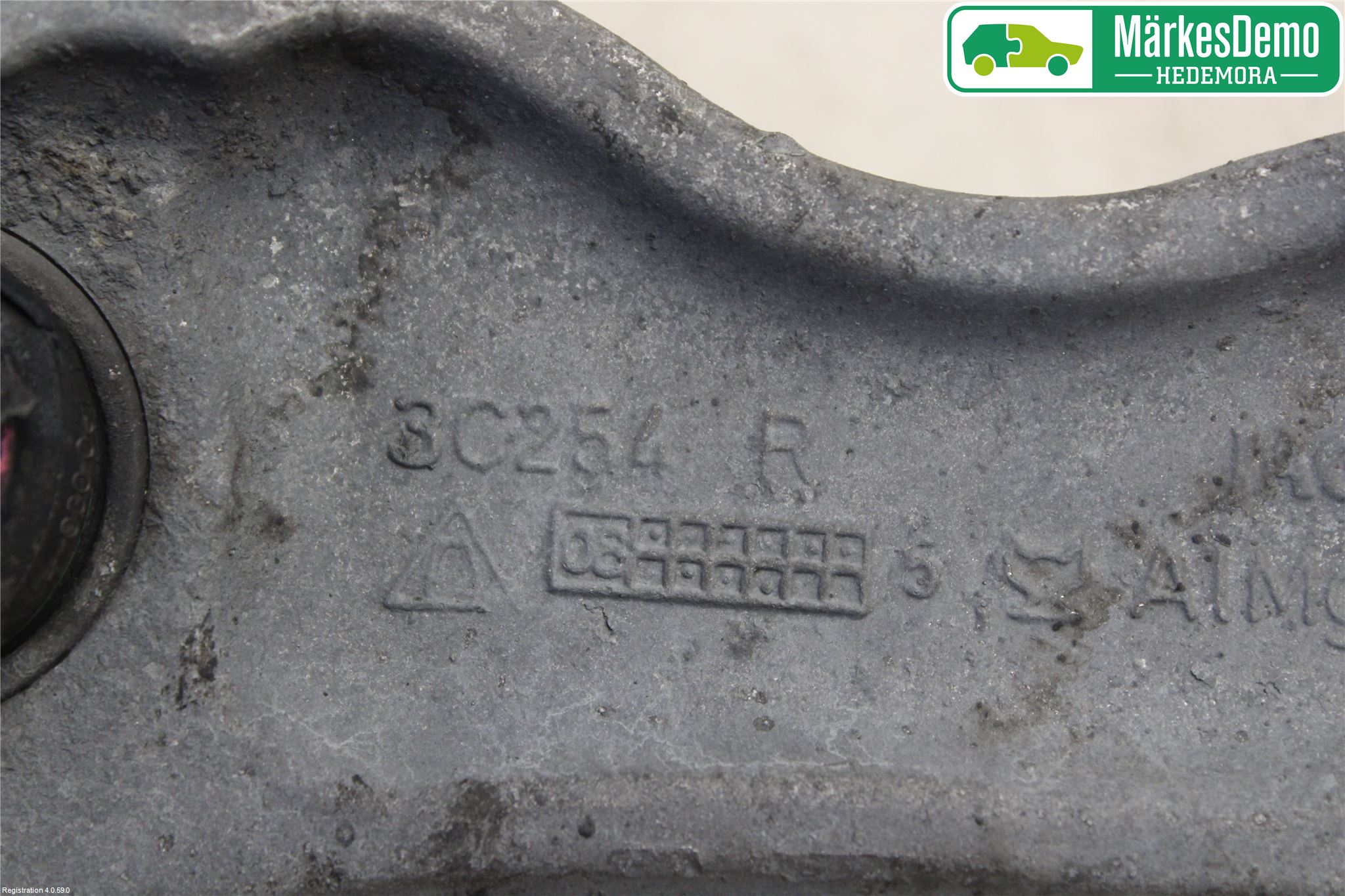 Jaguar XF 08-15 Bärarm Fram Undre Hö