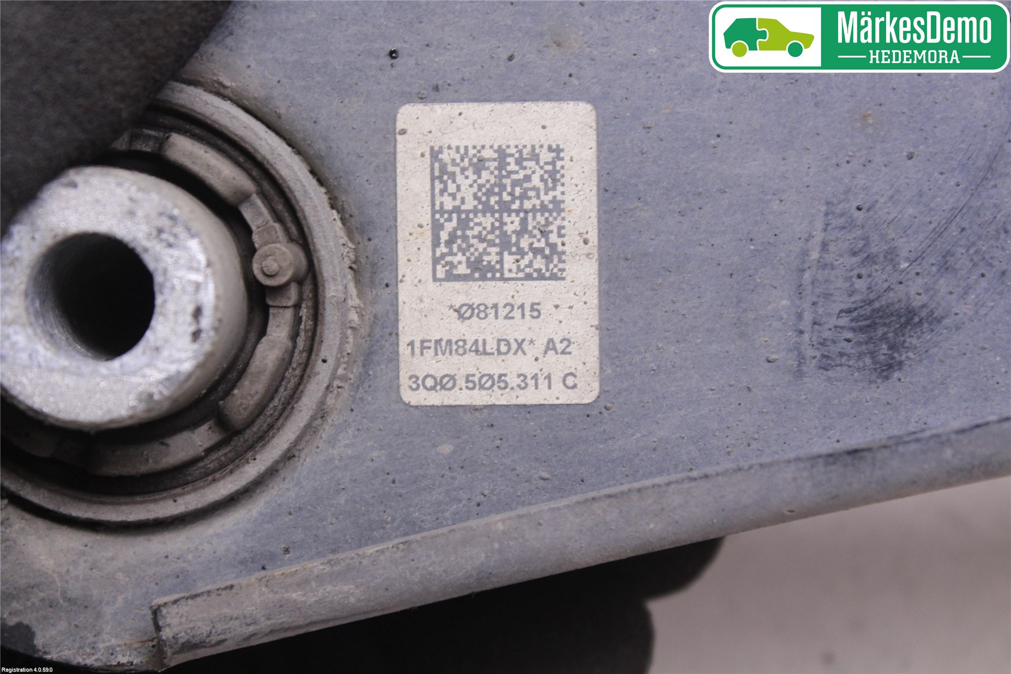 Volkswagen VW PASSAT 15-19 Bärarm Bak Höger