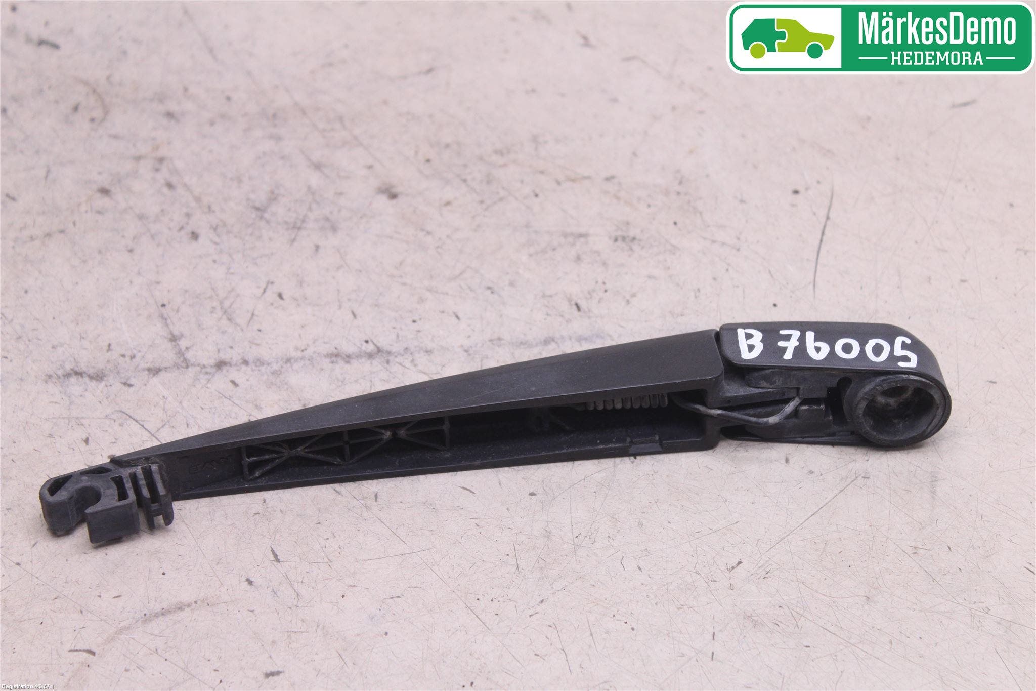 Toyota AVENSIS 09-15 Torkararm-Bakruta