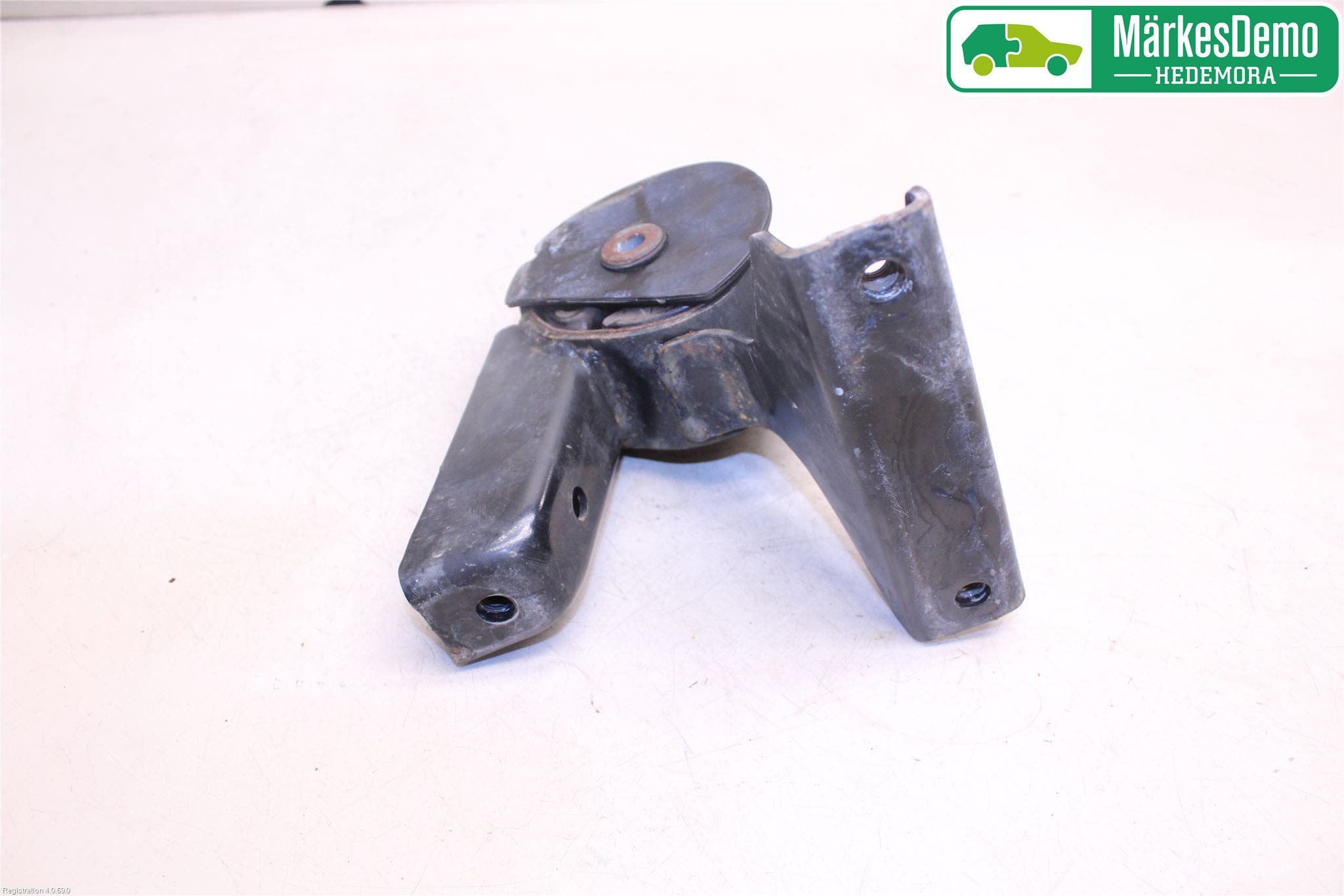 Suzuki SWIFT 11-16 Växellådsfäste