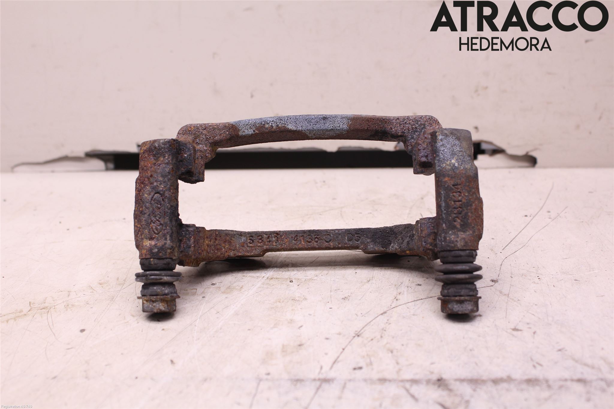 Ford TRANSIT/TOURNEO COURIER 13-23 Bromsokshållare