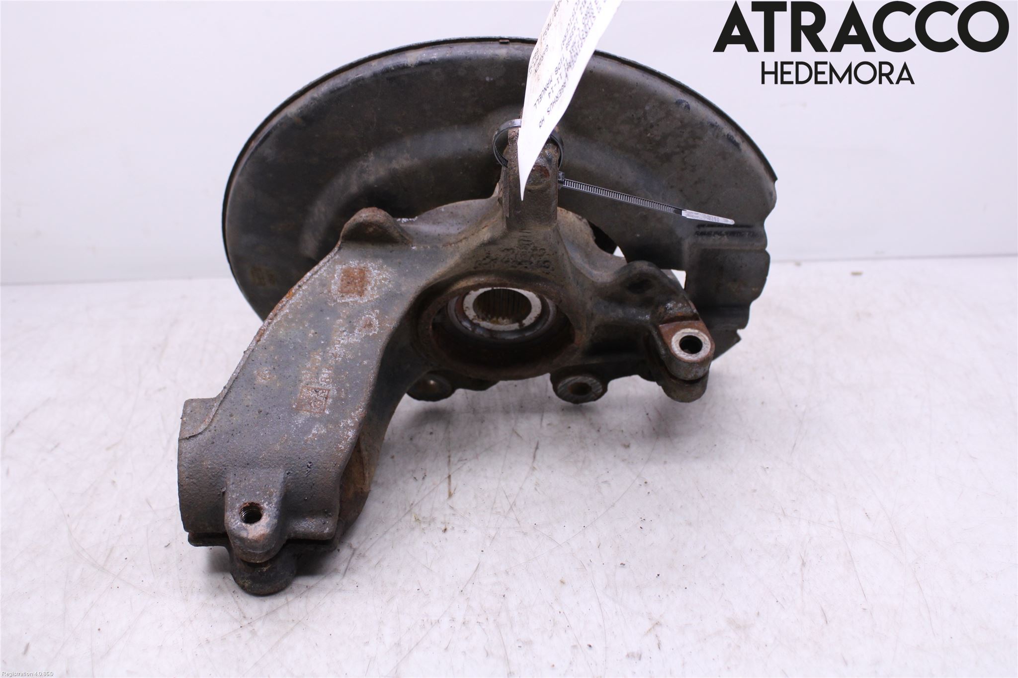 Ford C-MAX II  11-14 Styrspindel Lagerhus Hö