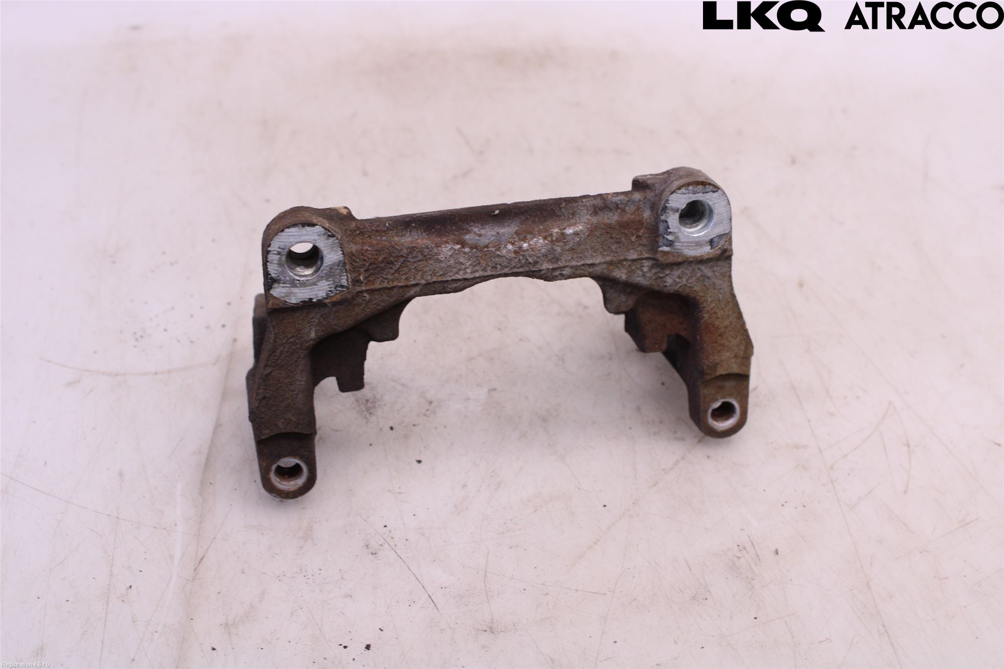 Ford FOCUS 19- Bromsokshållare