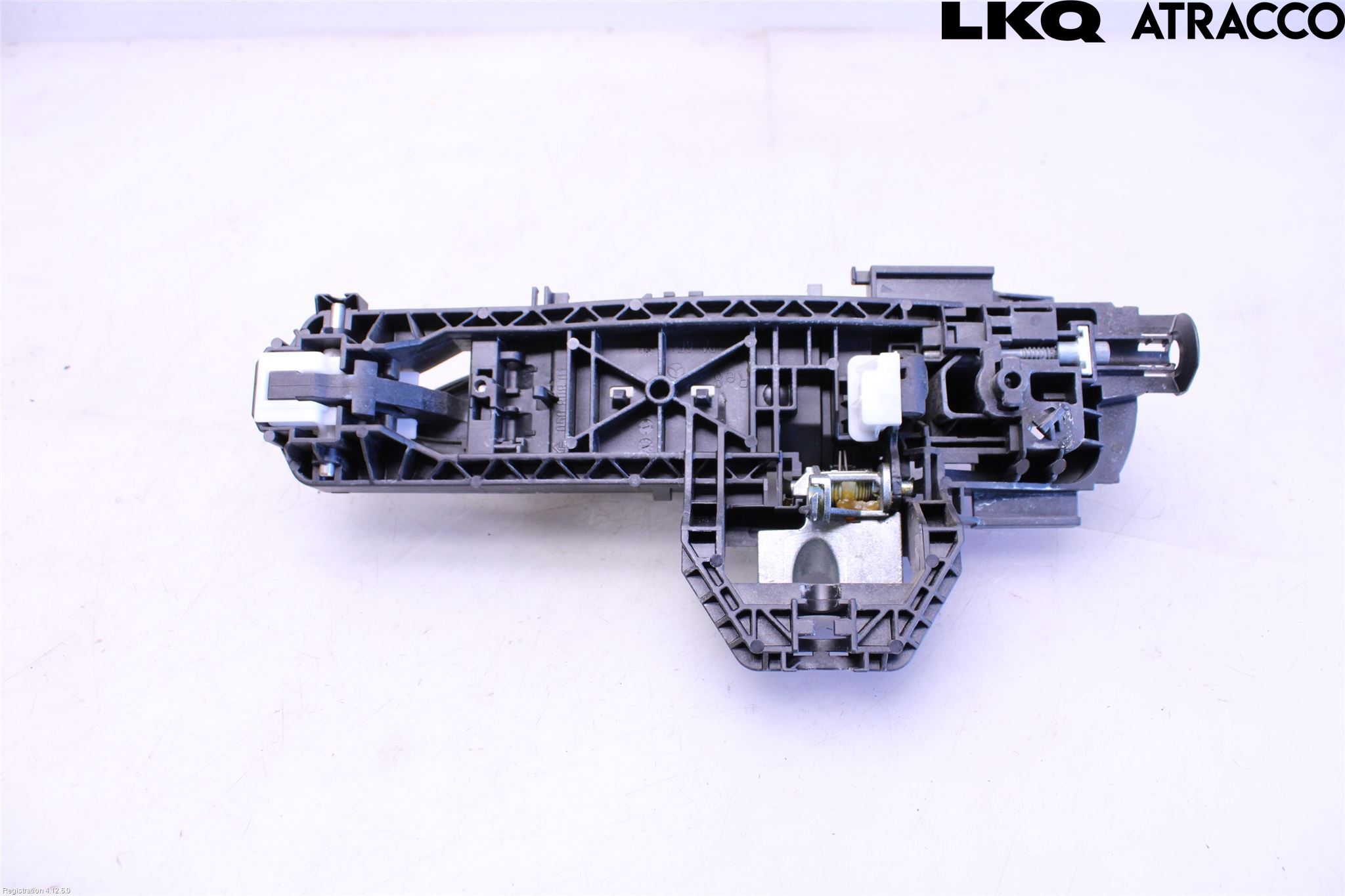 Mercedes-Benz MB E-KLASS (W212) 09-16 Dörrhandtag Yttre Hö