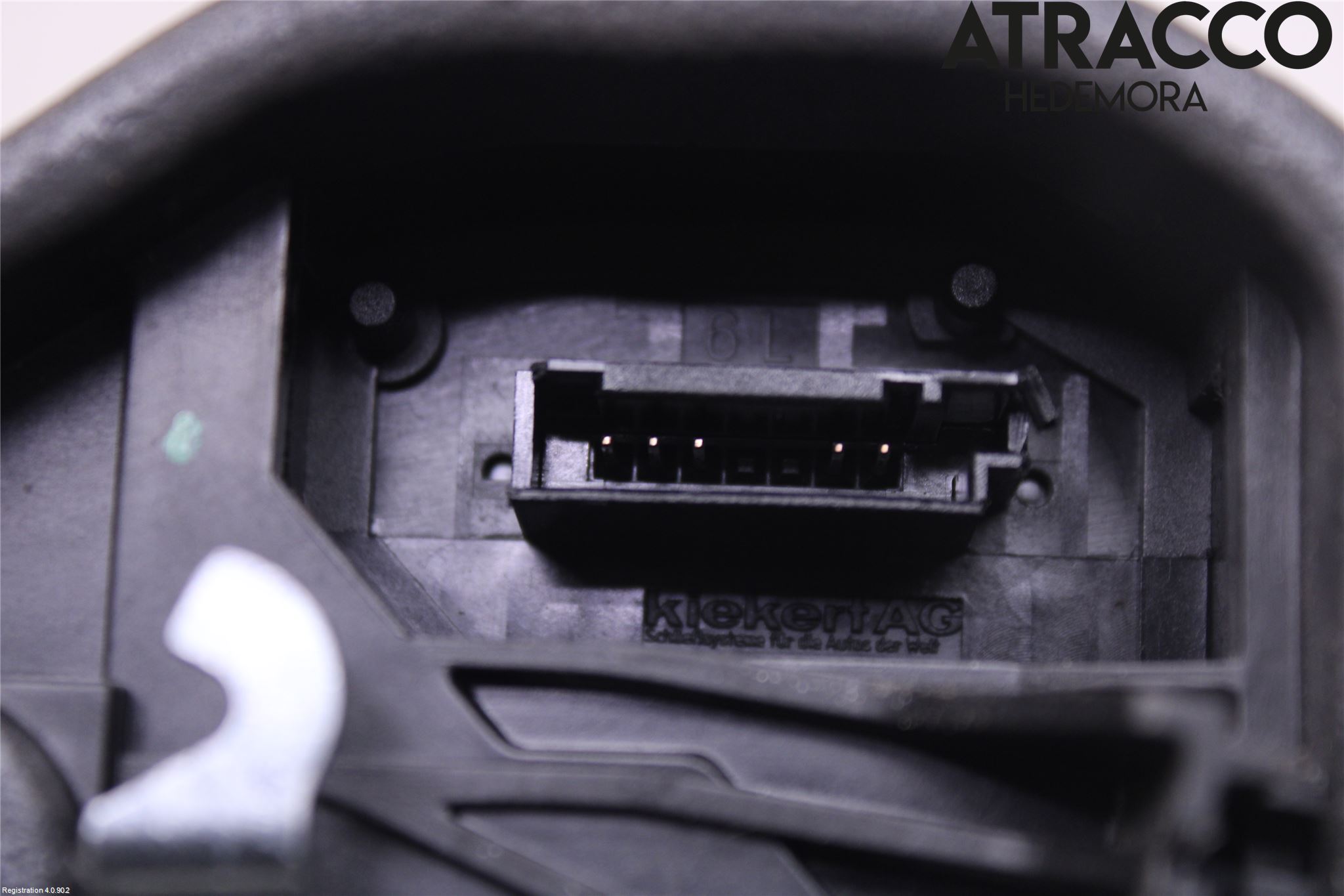 BMW X3 E83     03-10 Låskista-Dörrlås