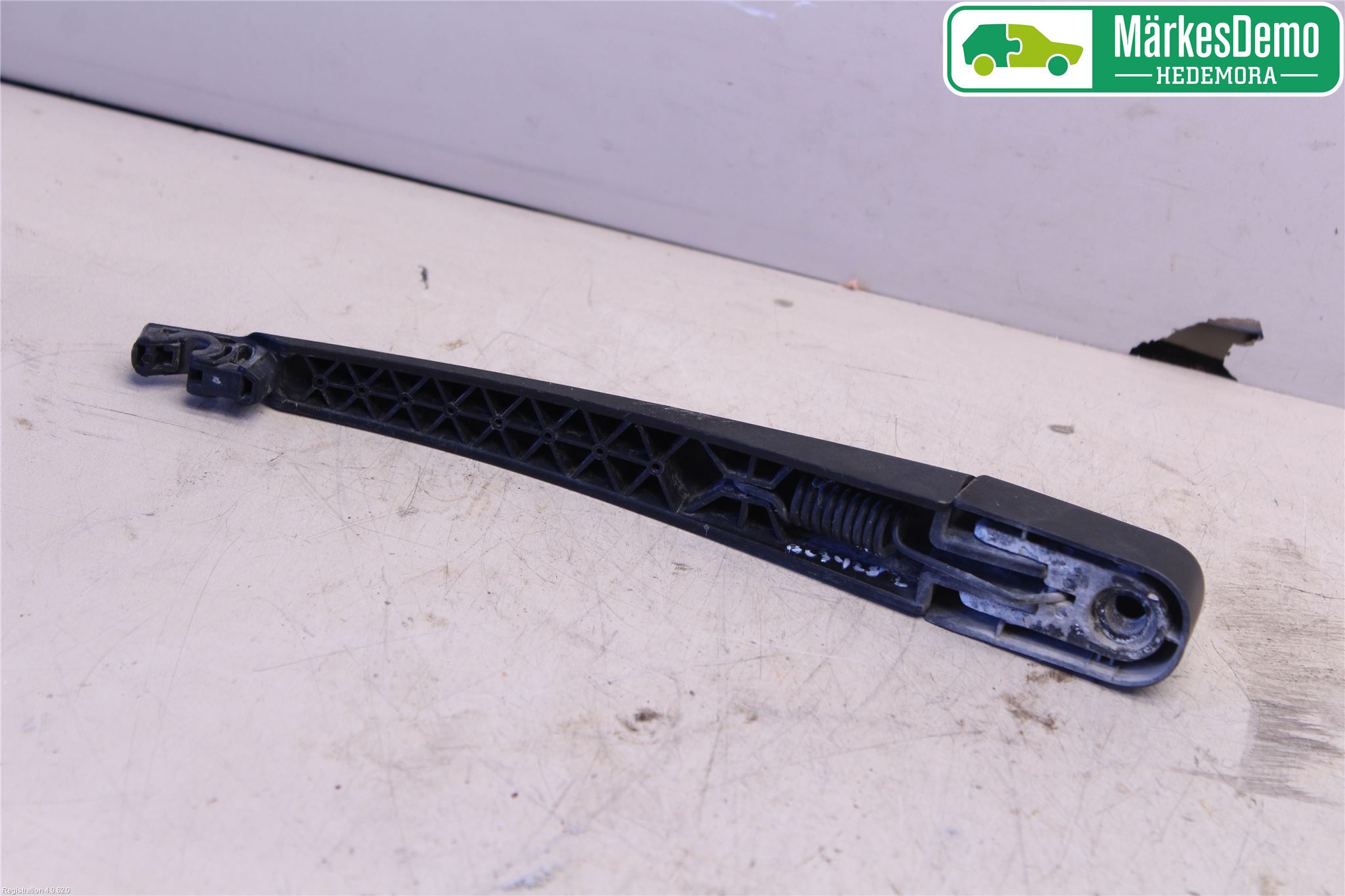 Kia SPORTAGE (SL) 11-15 Torkararm-Bakruta