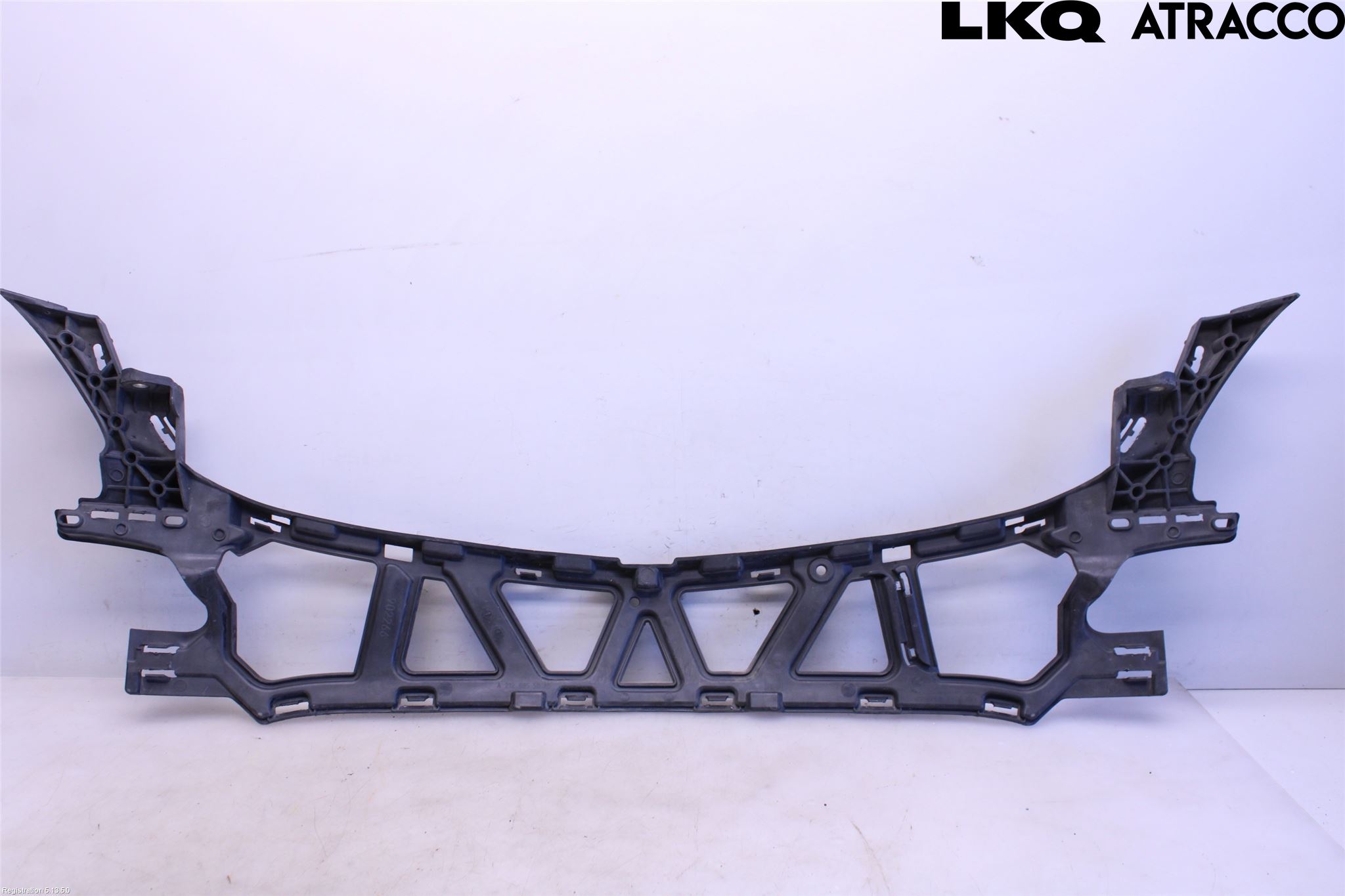 Mercedes-Benz MB E-KLASS (W212) 09-16 Grillsarg