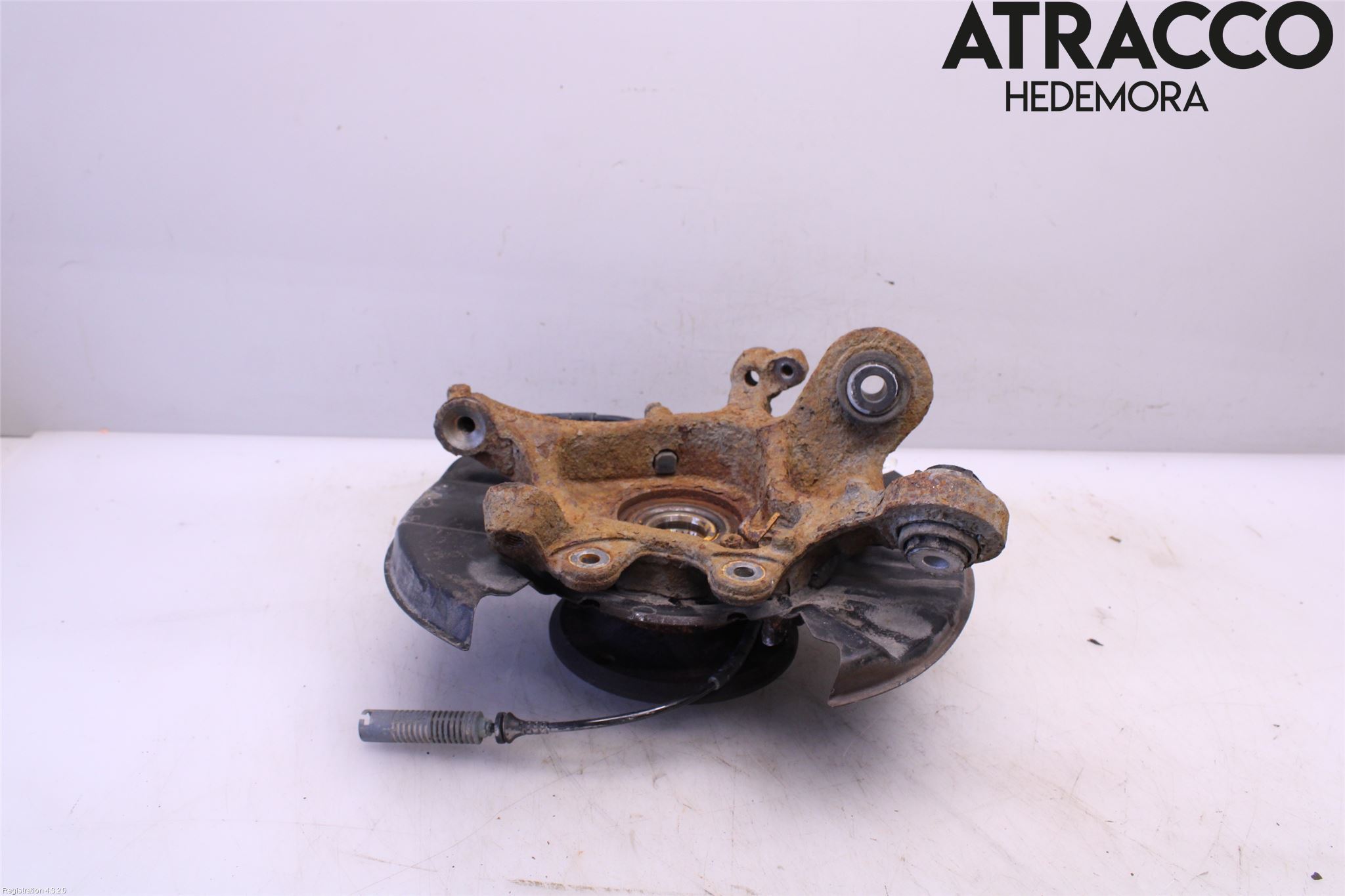 BMW 3 E90/91 SED/TOU 05-12 Hjullagerhus-Spindel Hö B