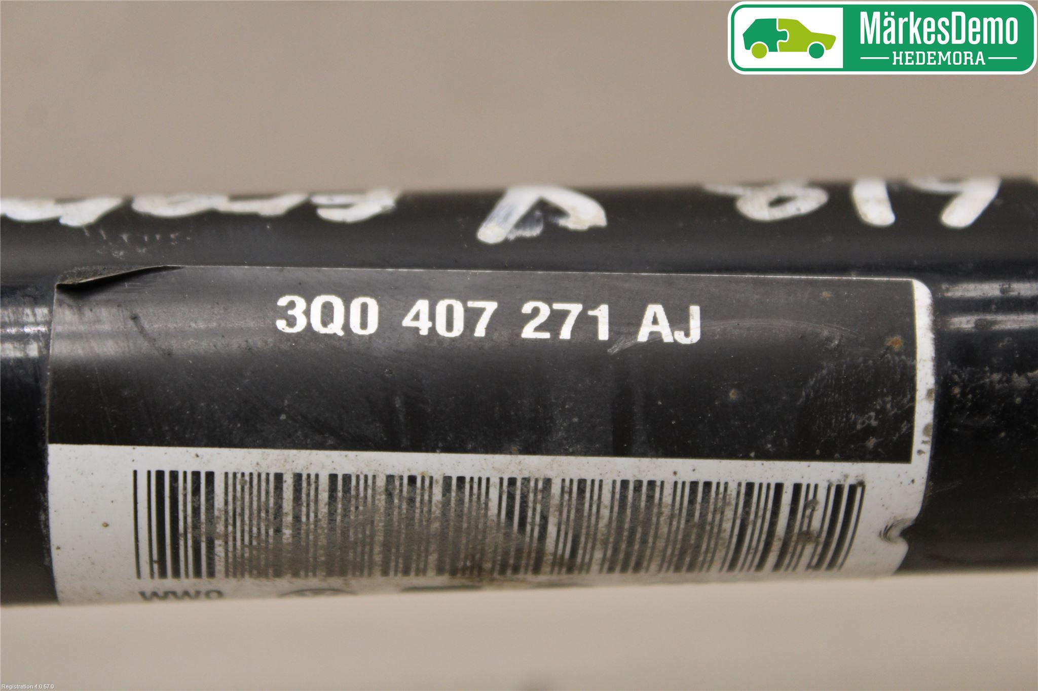 Volkswagen VW PASSAT 15-19 Drivaxel Fram Vänster