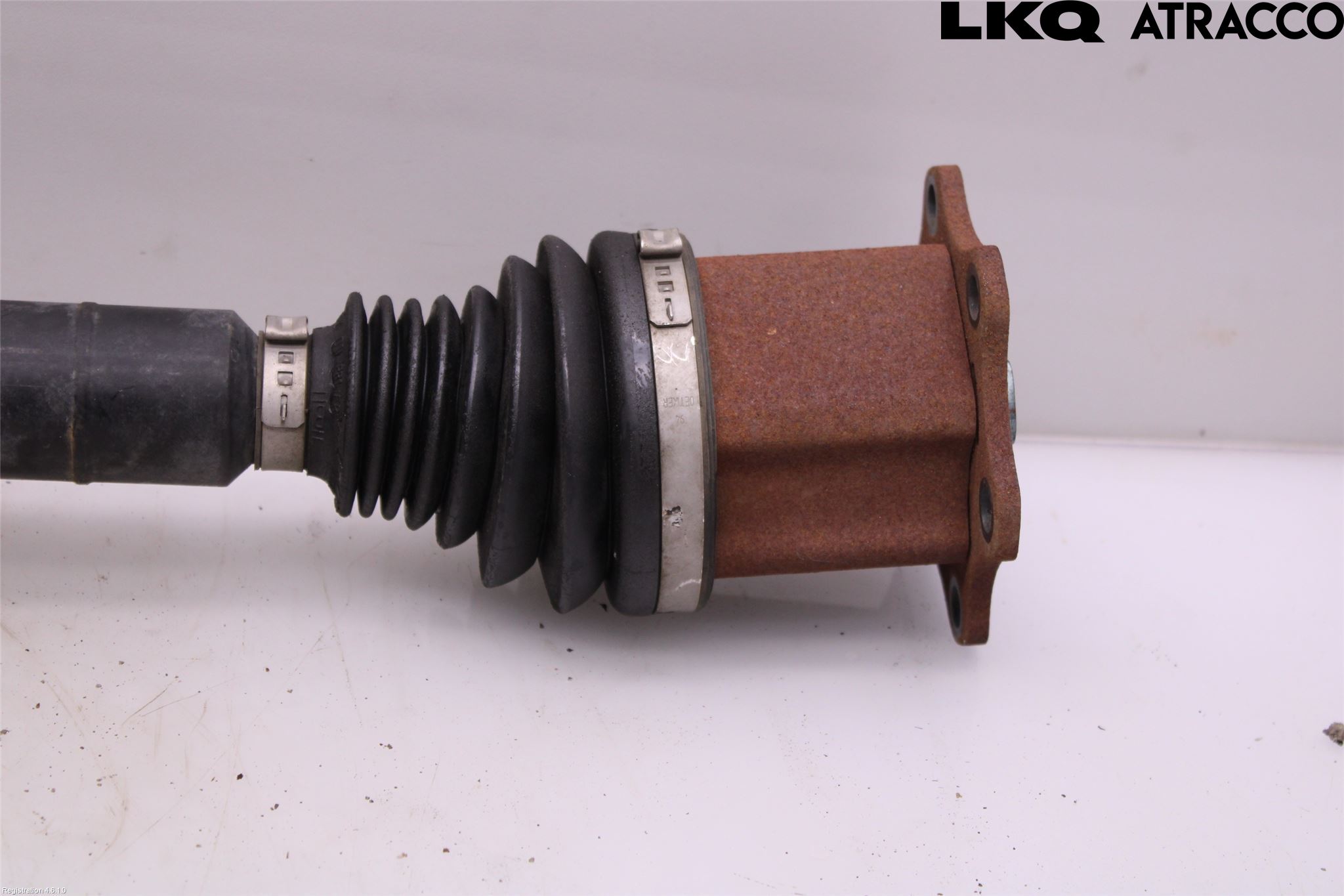Volkswagen VW CADDY 16-20 Drivaxel Fram Höger