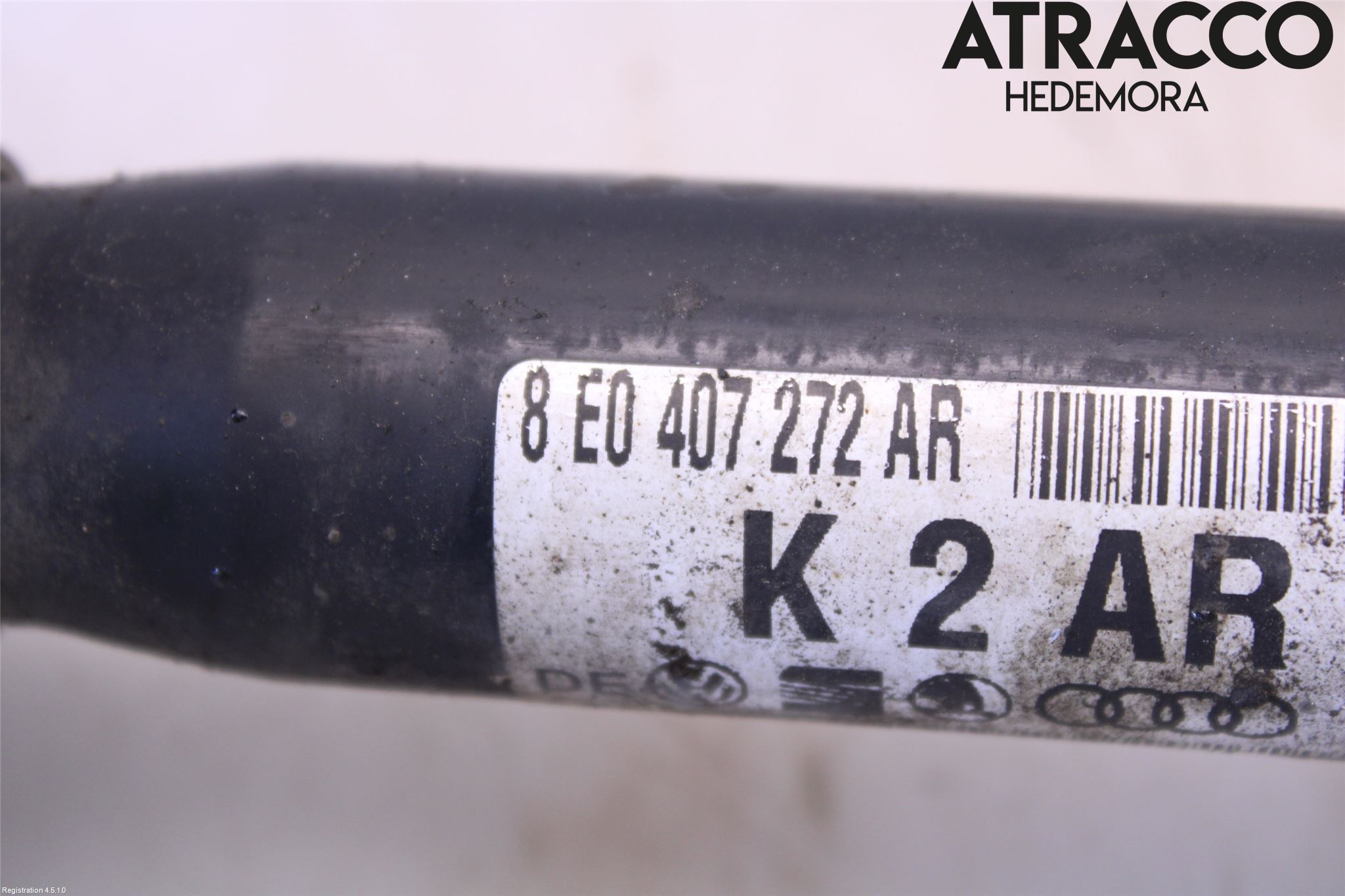 Audi A4/S4 01-05 Drivaxel Fram Höger