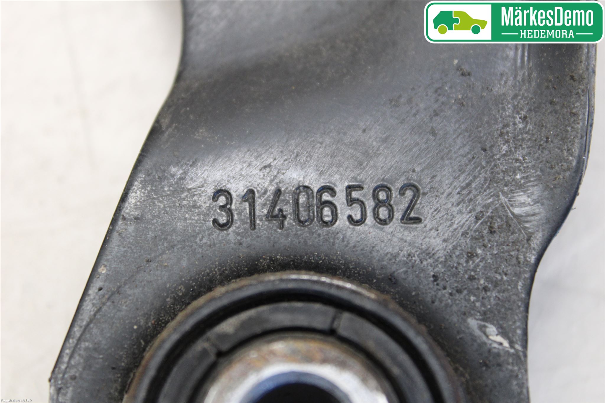Volvo V40 12-19 Bärarm Bak Övre Höger