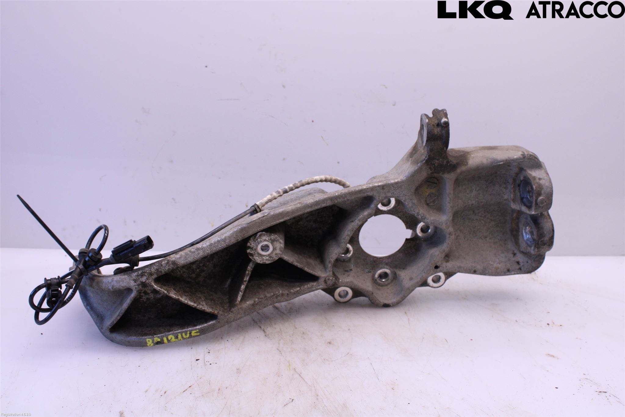 Tesla MODEL S 13- Styrspindel Lagerhus Vä