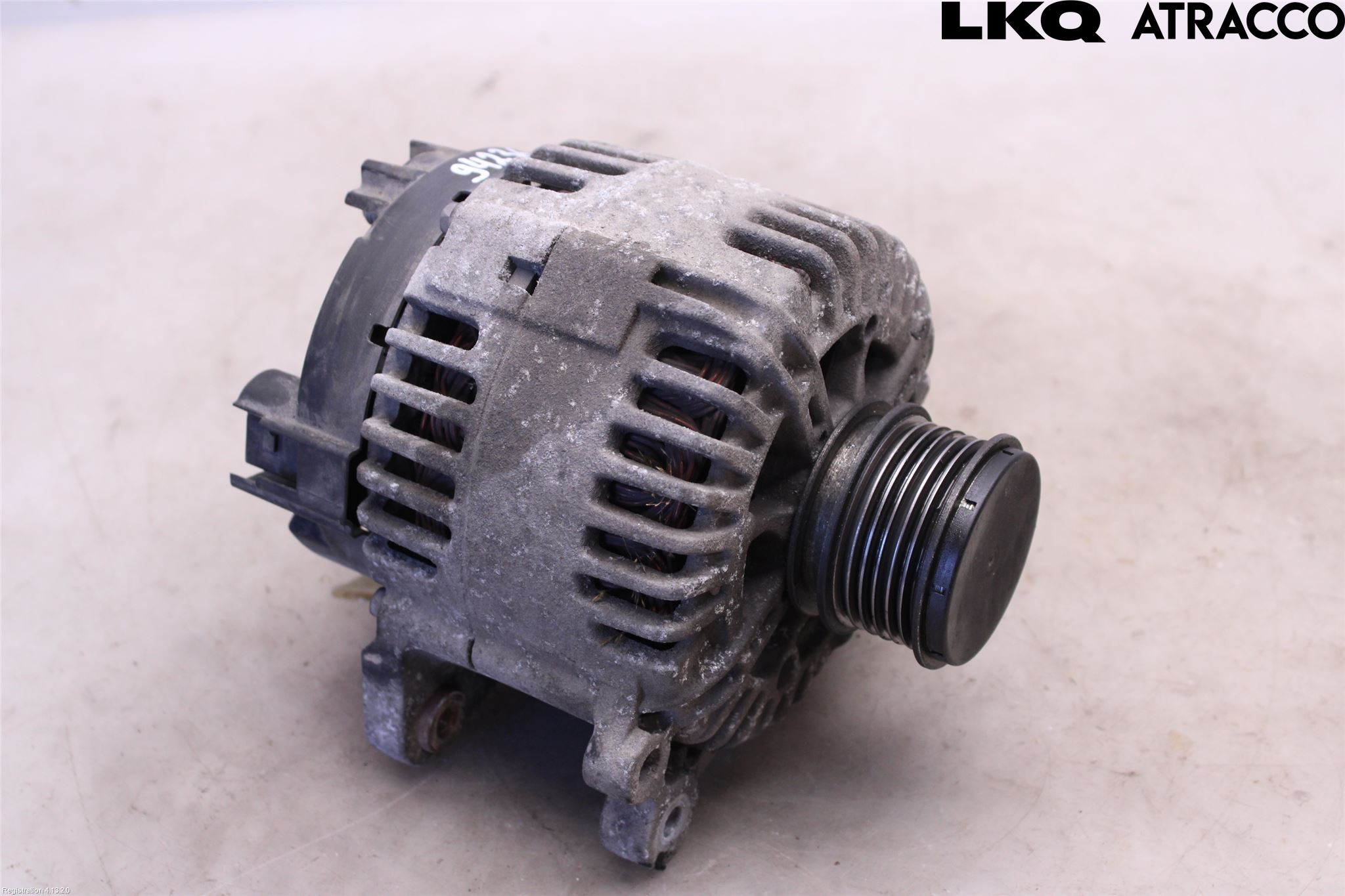 Volkswagen VW CADDY      04-10 Generator