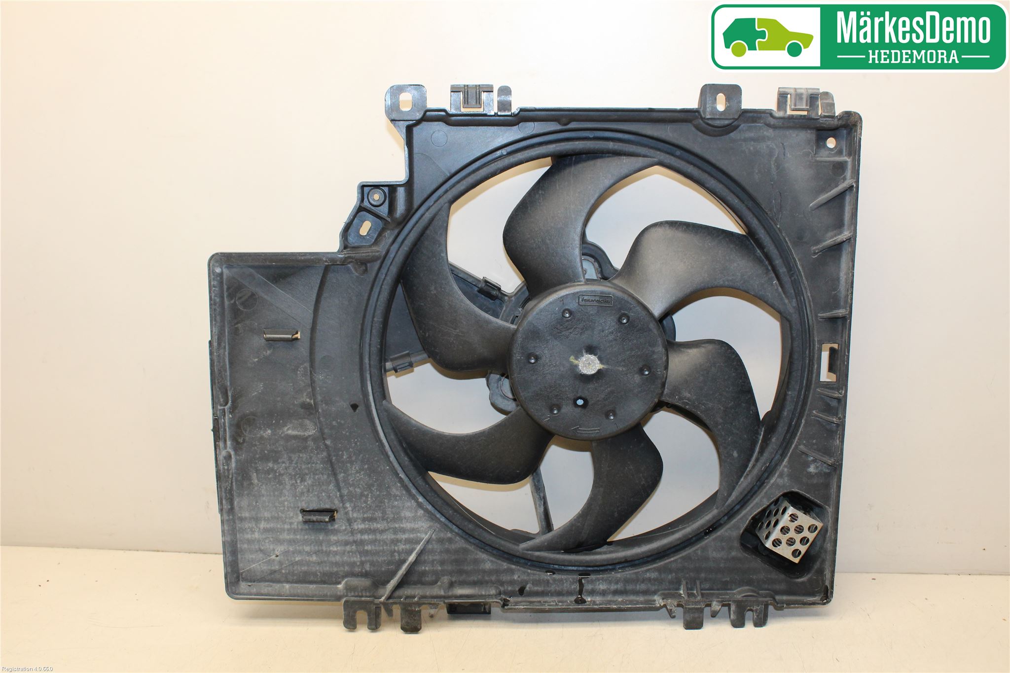 Nissan NOTE E11 06-14 Kylfläkt El