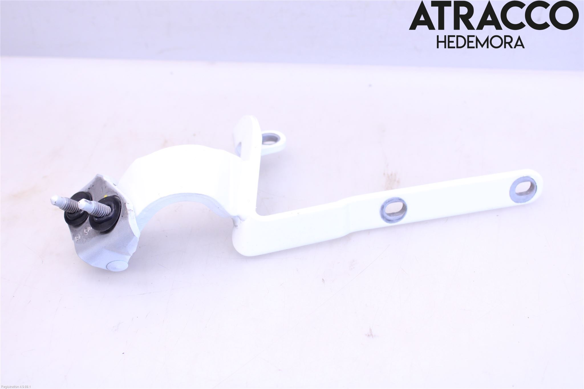 Audi A5 17- Bakluckegångjärn Hö