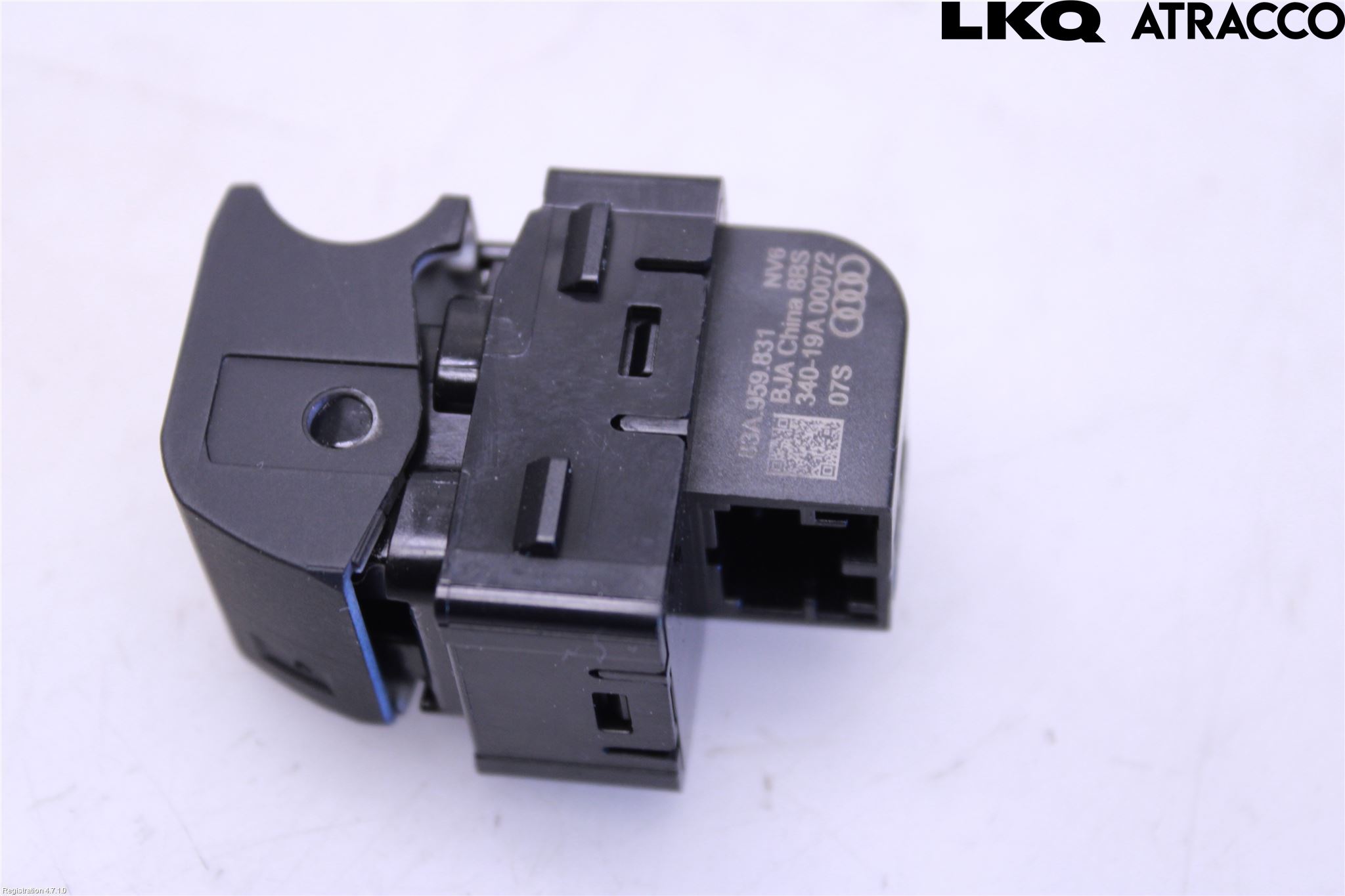 Audi Q3 F3 19- Strömställare Baklucka