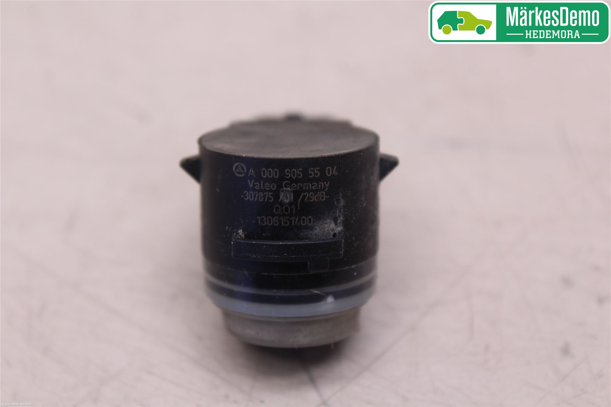 Mercedes-Benz MB E-KLASS (W212) 09-16 Parkeringshjälp Frontsensor