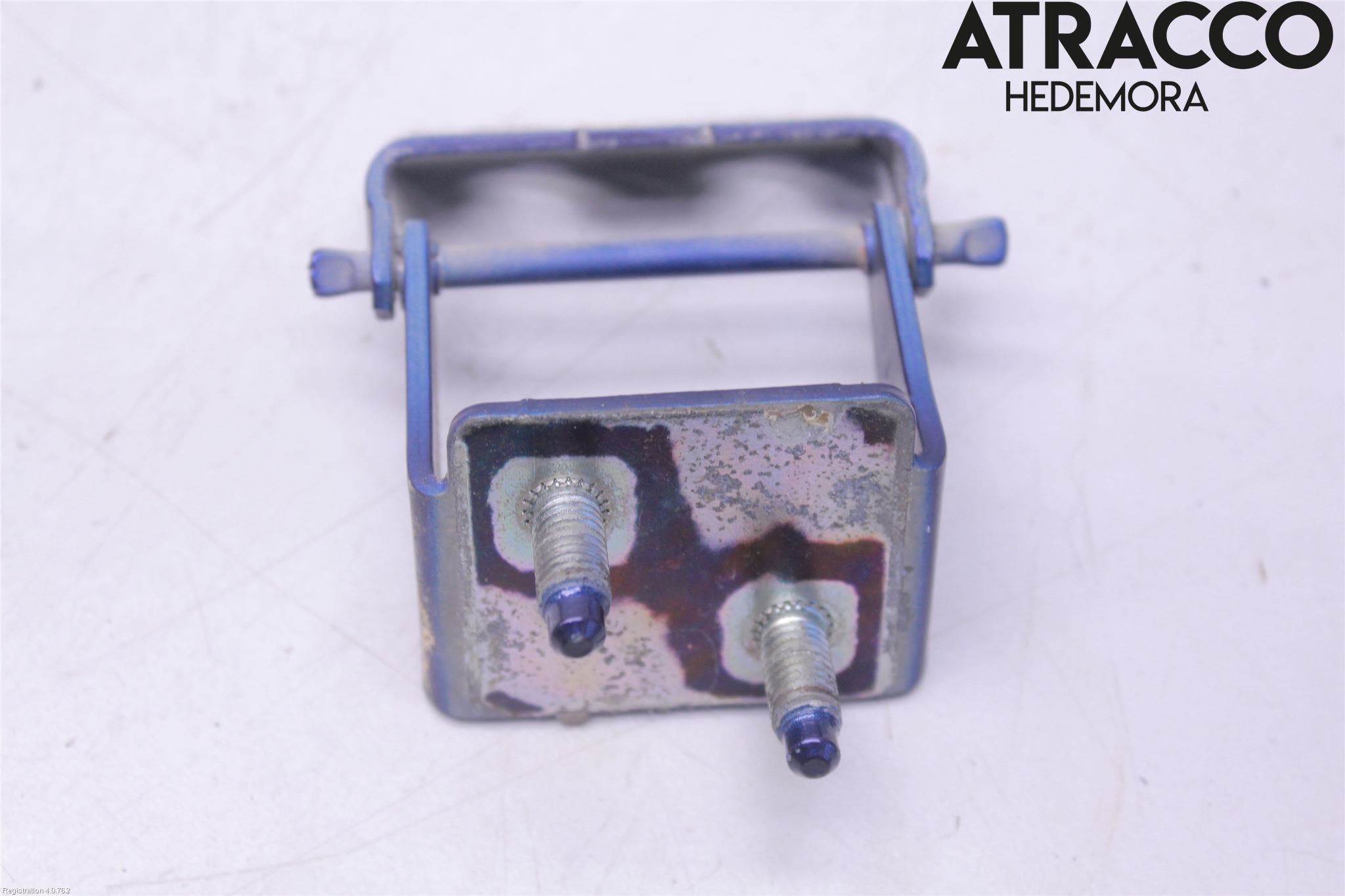 Ford FOCUS 15-18 Bakluckegångjärn Vä