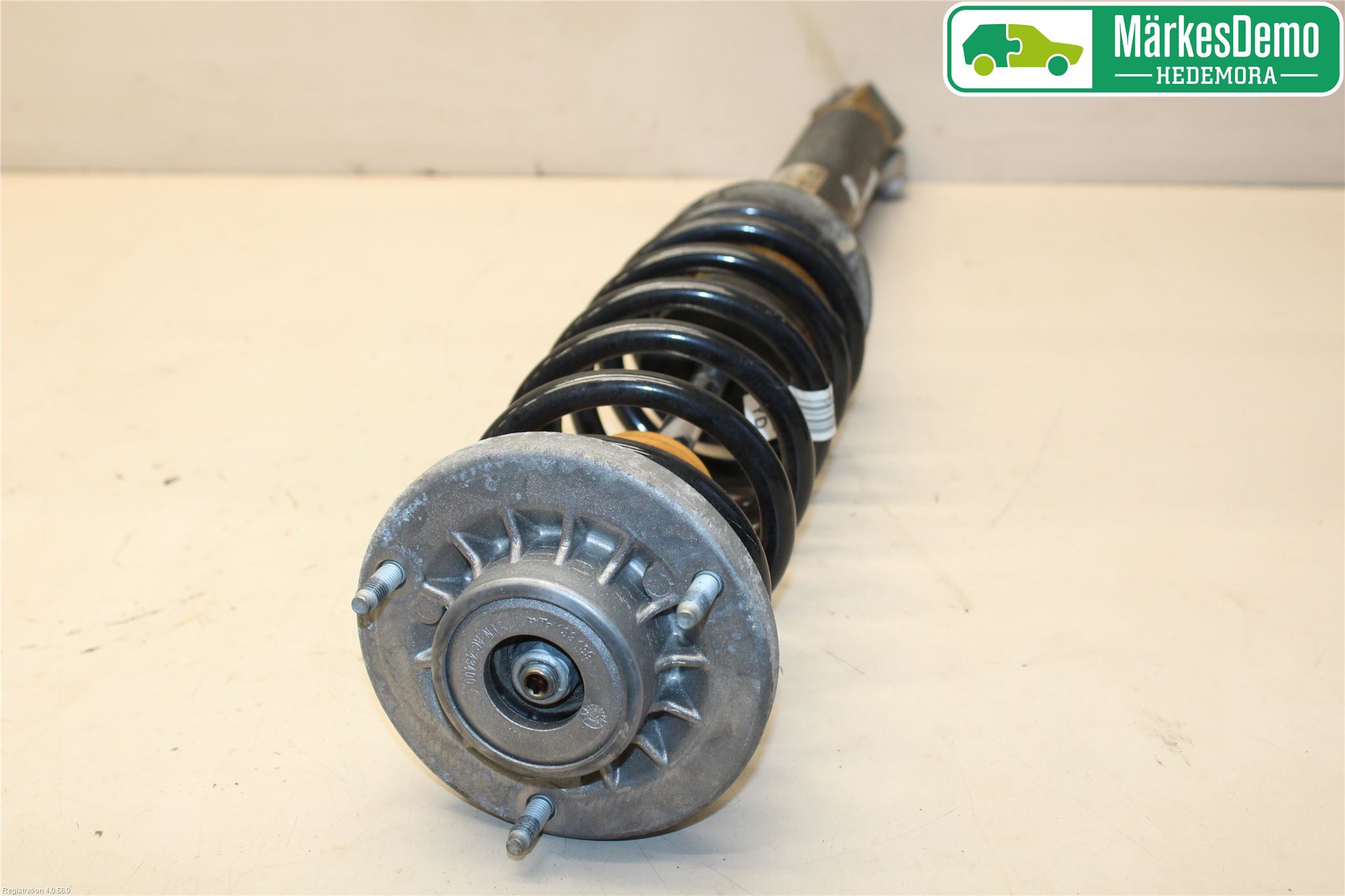 BMW 5 F10/F11/F18 09-17 Fjäderben Bak Höger