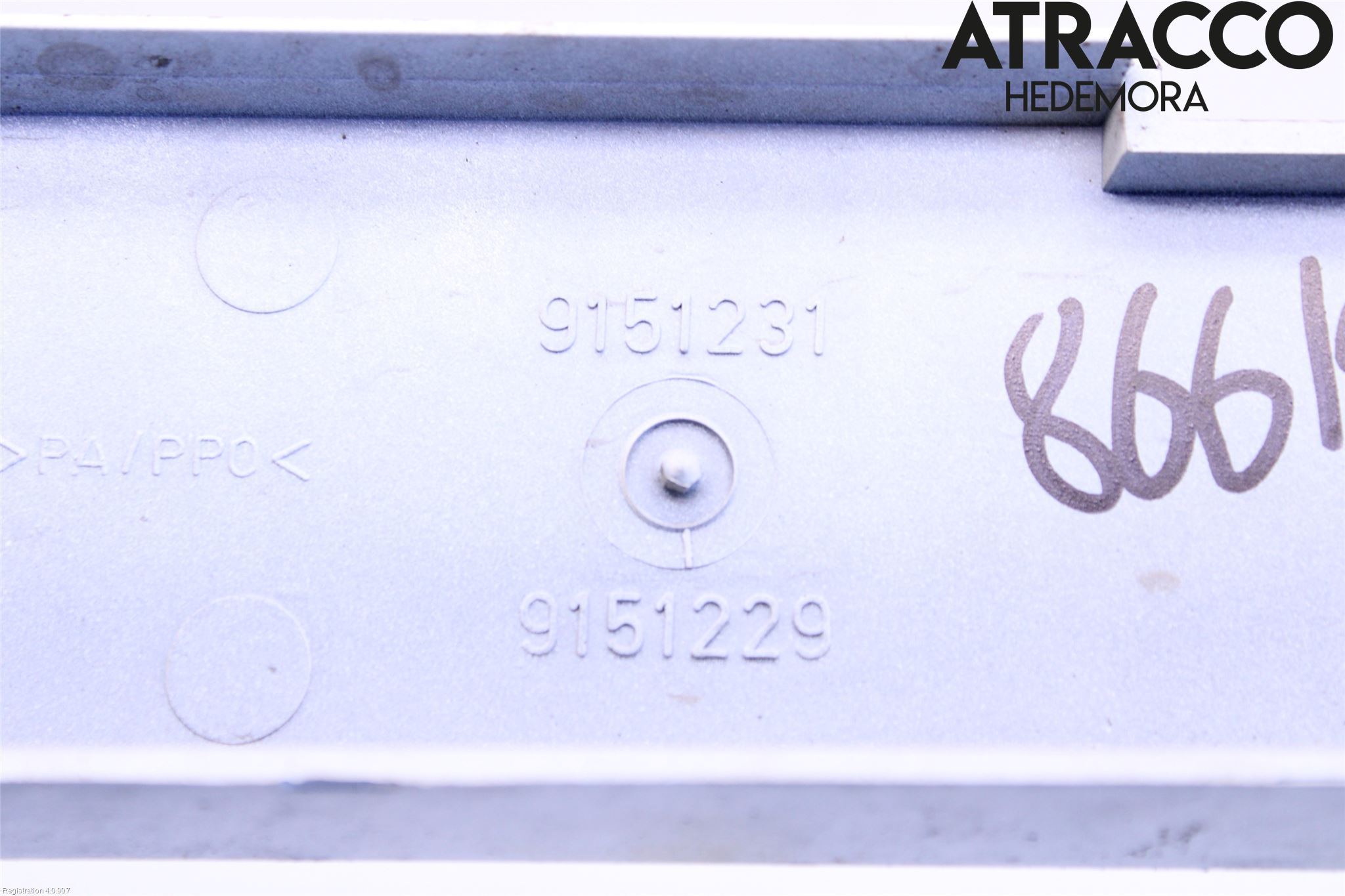 Volvo 850 91-97 Strålkastarsarg Höger