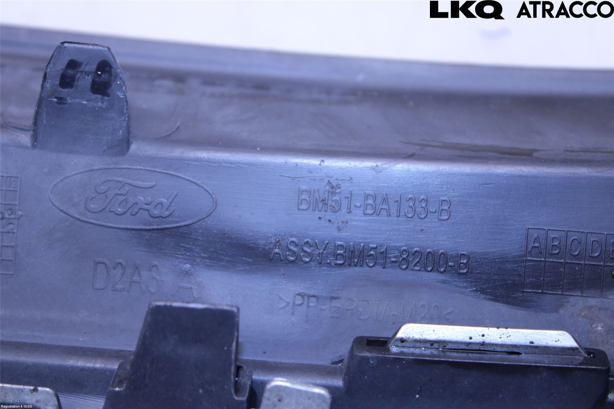 Ford FOCUS 11-14 Grill Komp