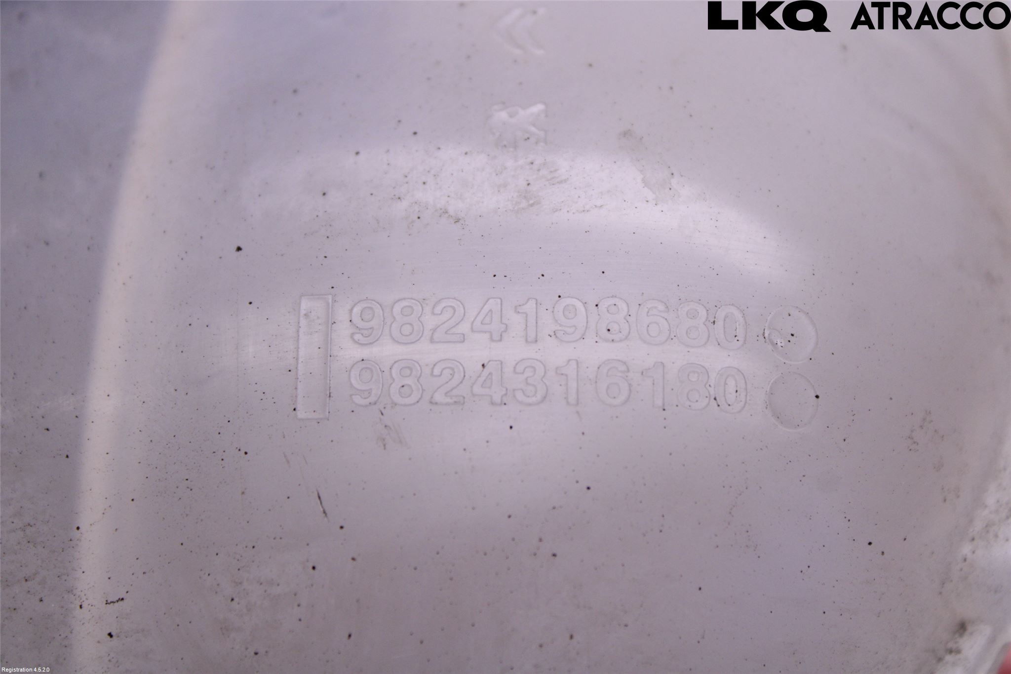 Peugeot 2008/E-2008 20- Expansionstank