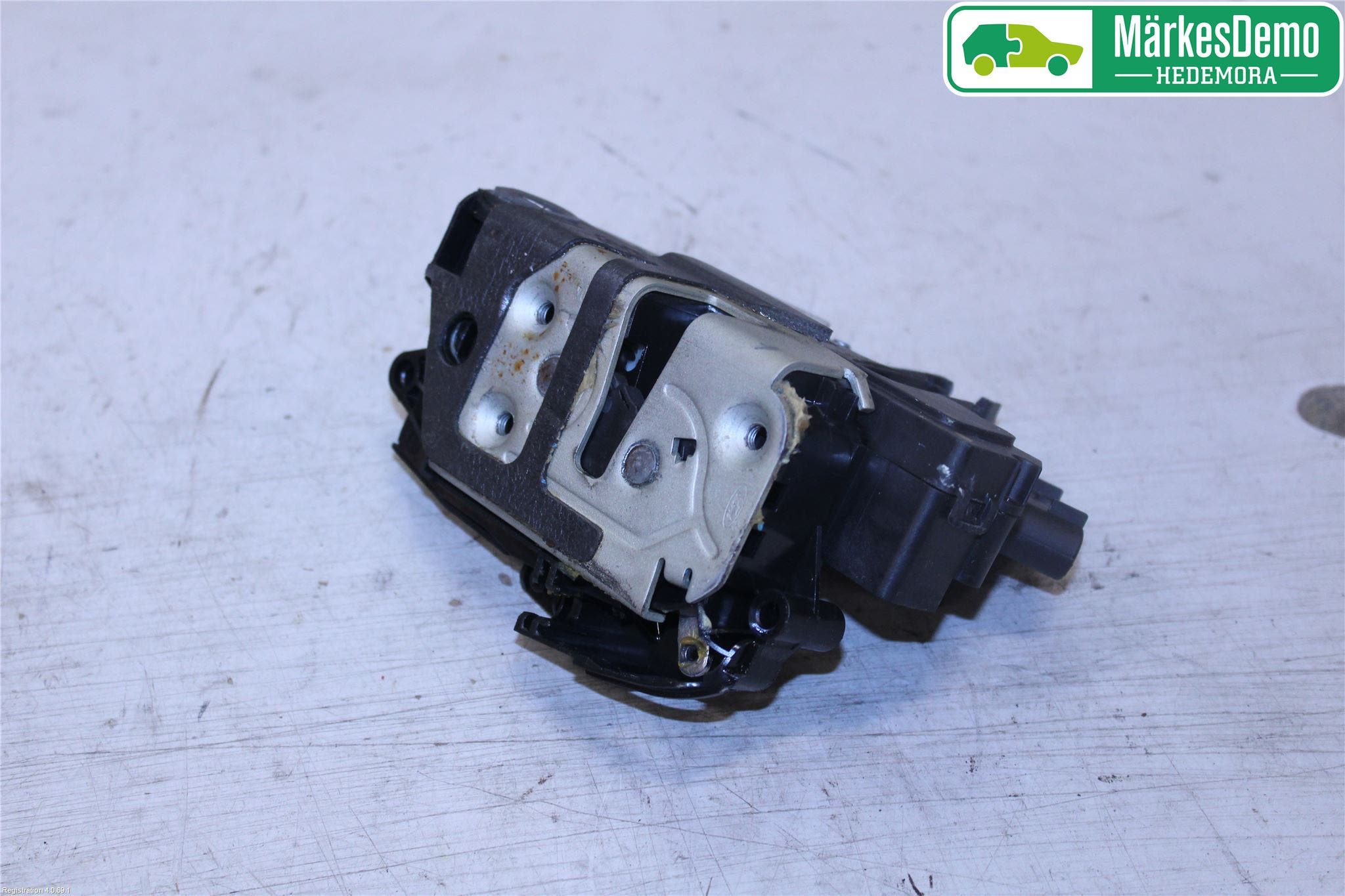 Ford FIESTA 13-17 Låskista-Dörrlås