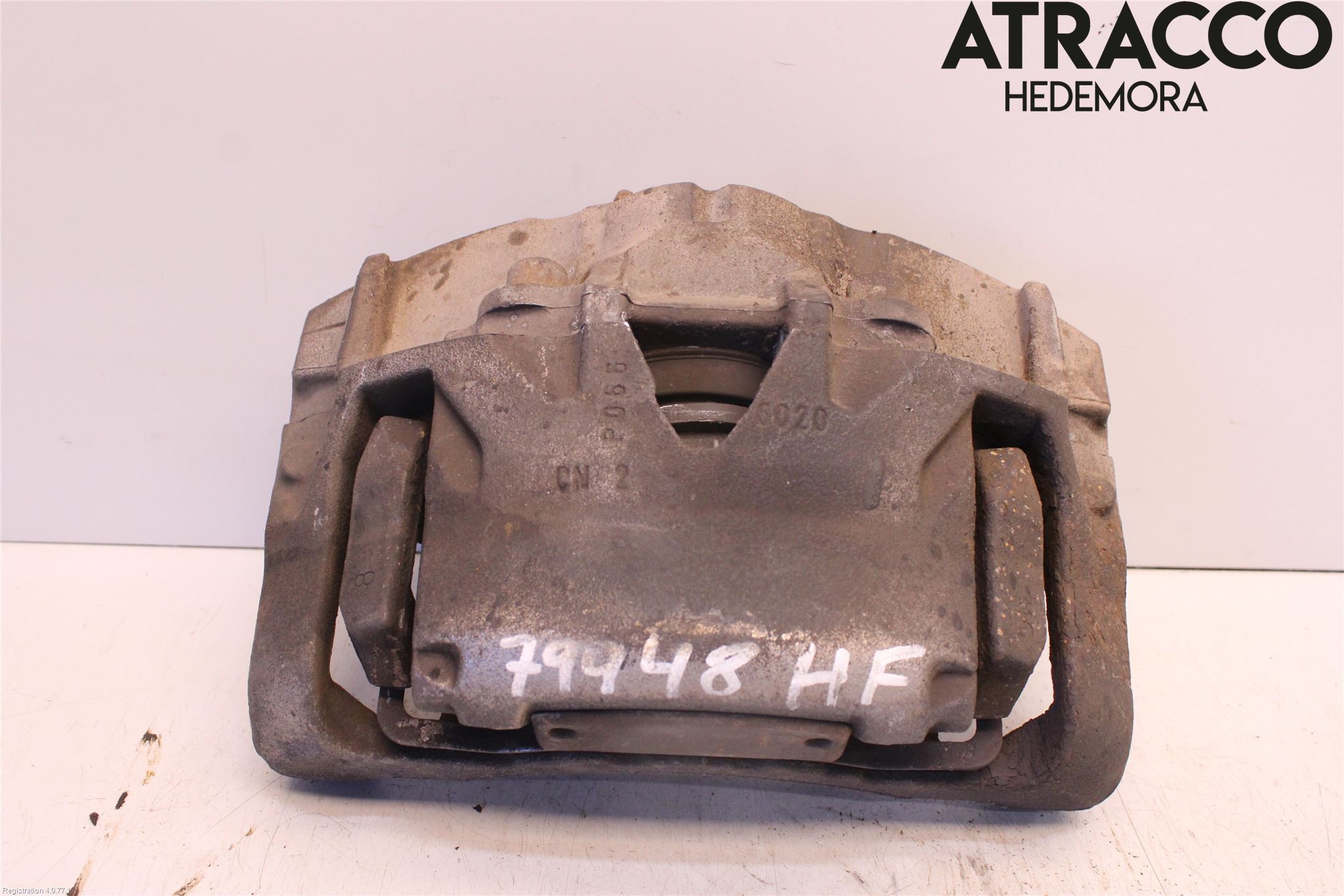 Volvo XC70 08-13 Bromsok Fram Höger