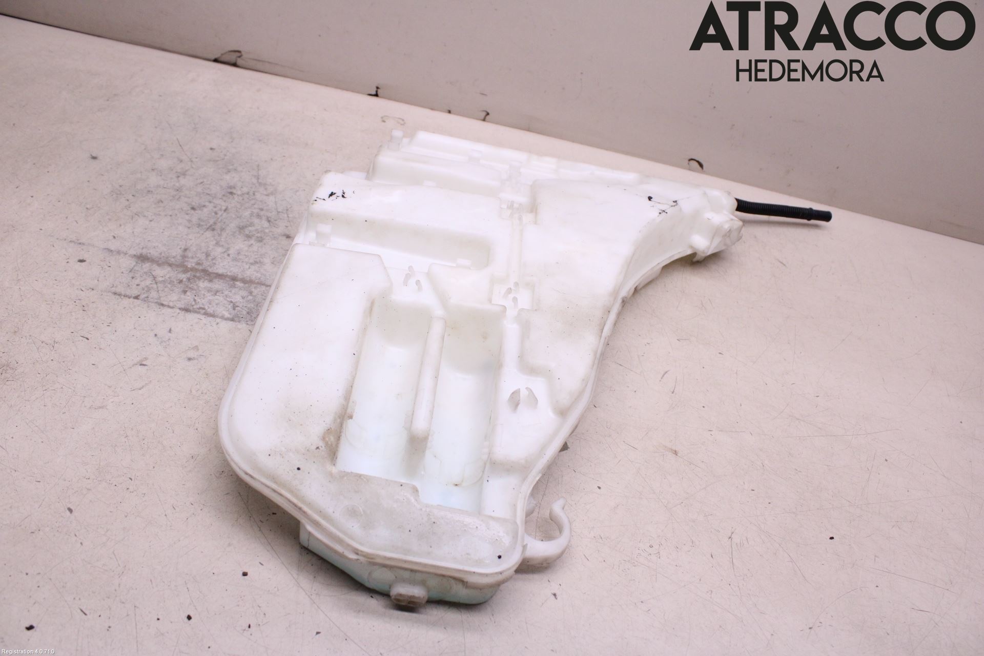 BMW 5 F10/F11/F18 09-17 Spolartank Vindruta-Strål