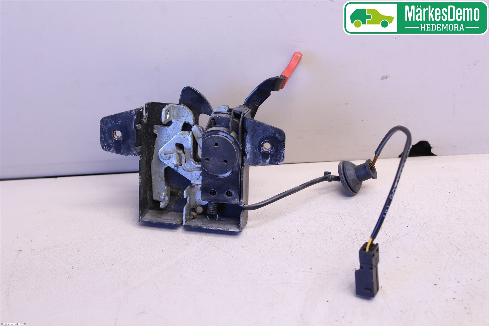 Porsche 911 64- Huvlås