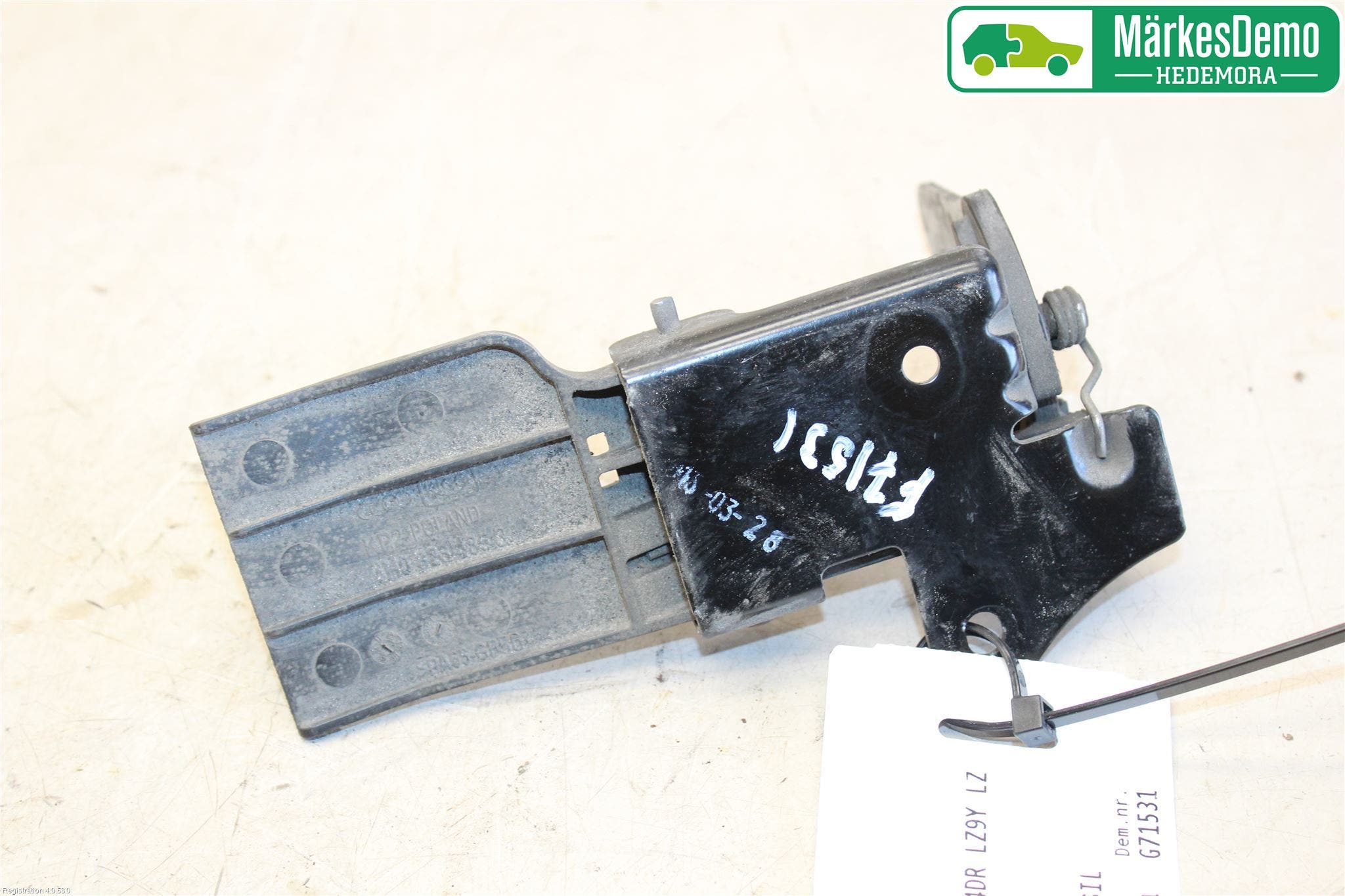 Audi A8/S8 4H 10-17 Huv Spärr