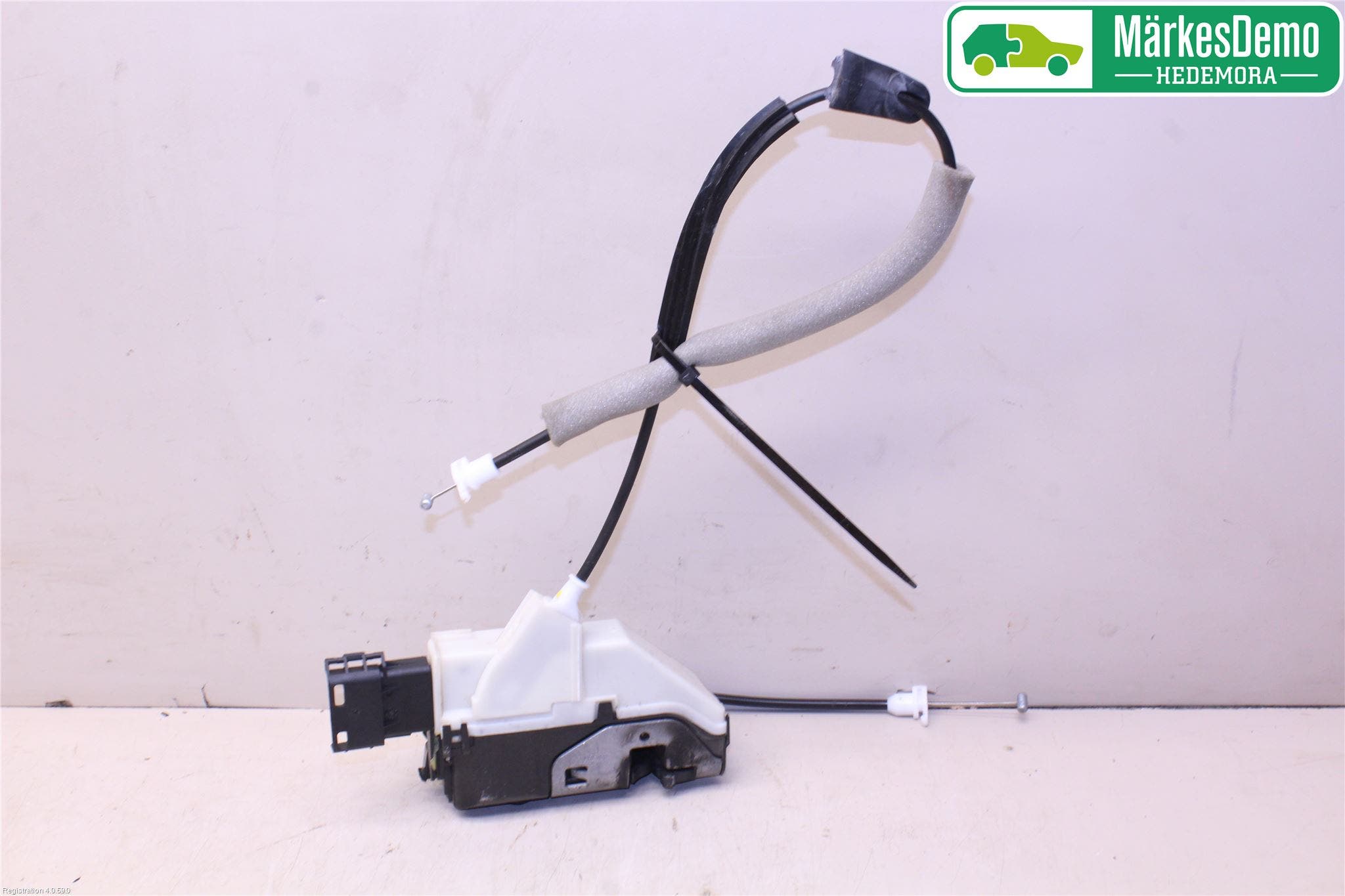 Peugeot PARTNER 16-18 Låskista-Dörrlås