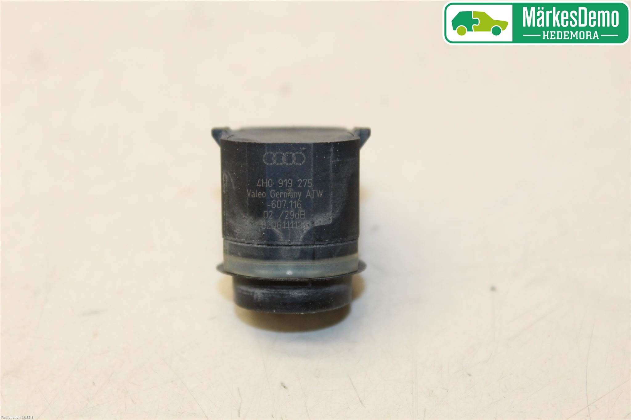 Skoda SUPERB 09-15 Parkeringshjälp Frontsensor