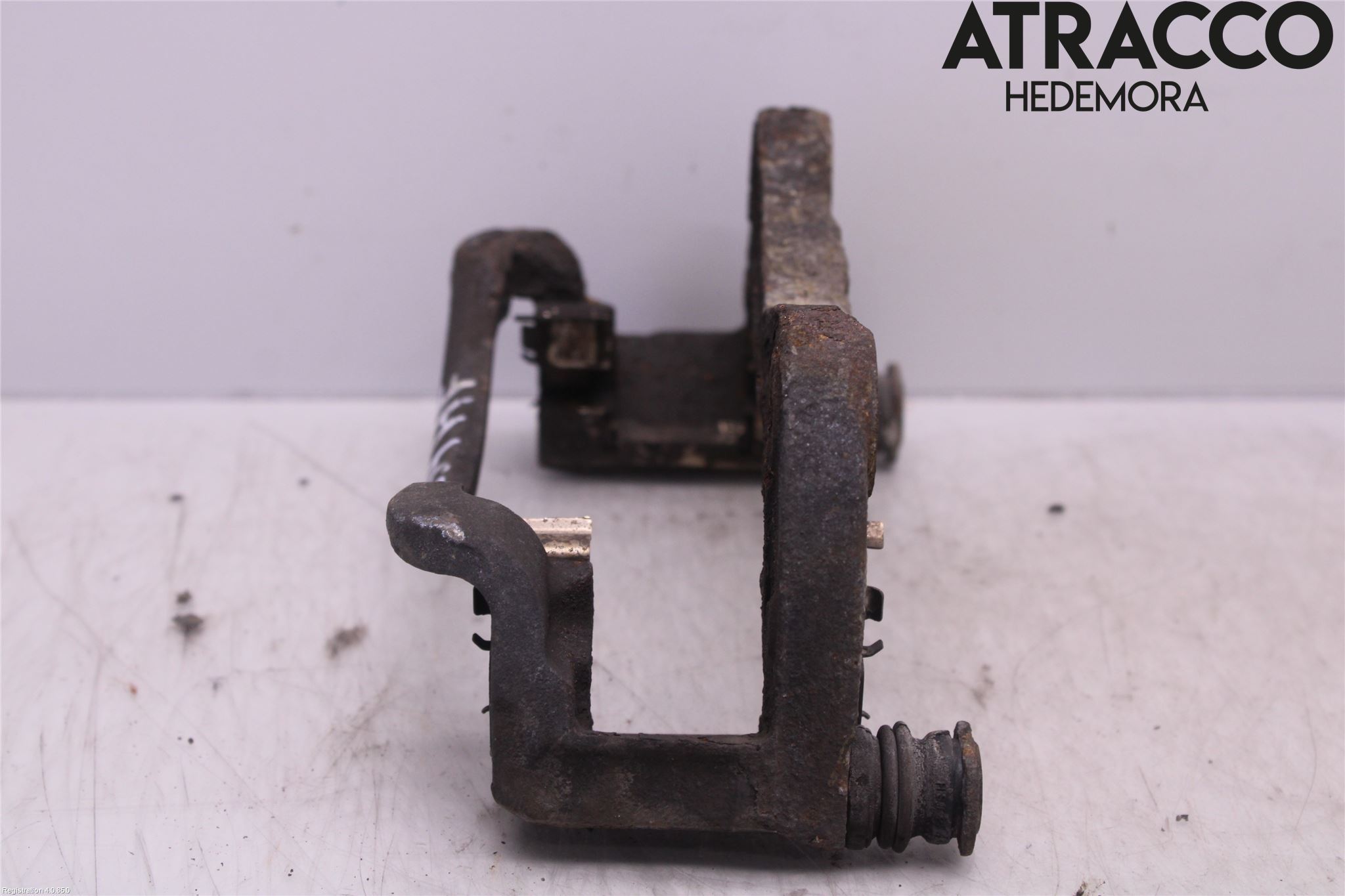 Hyundai COUPÉ Bromsokshållare